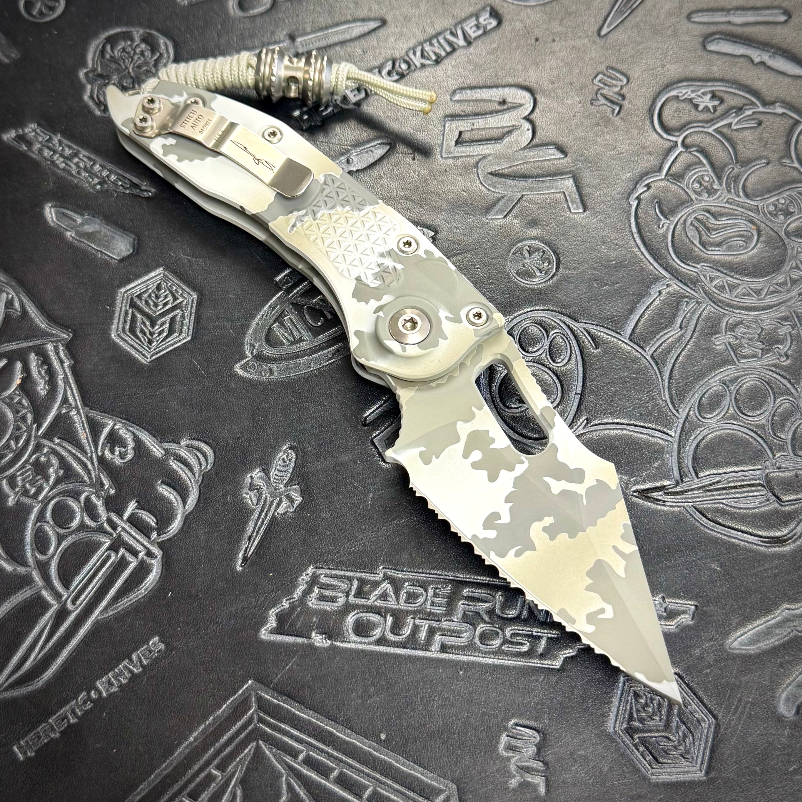 Microtech Stitch Auto - Arctic Camo - Full Serrated 169-3 ACS