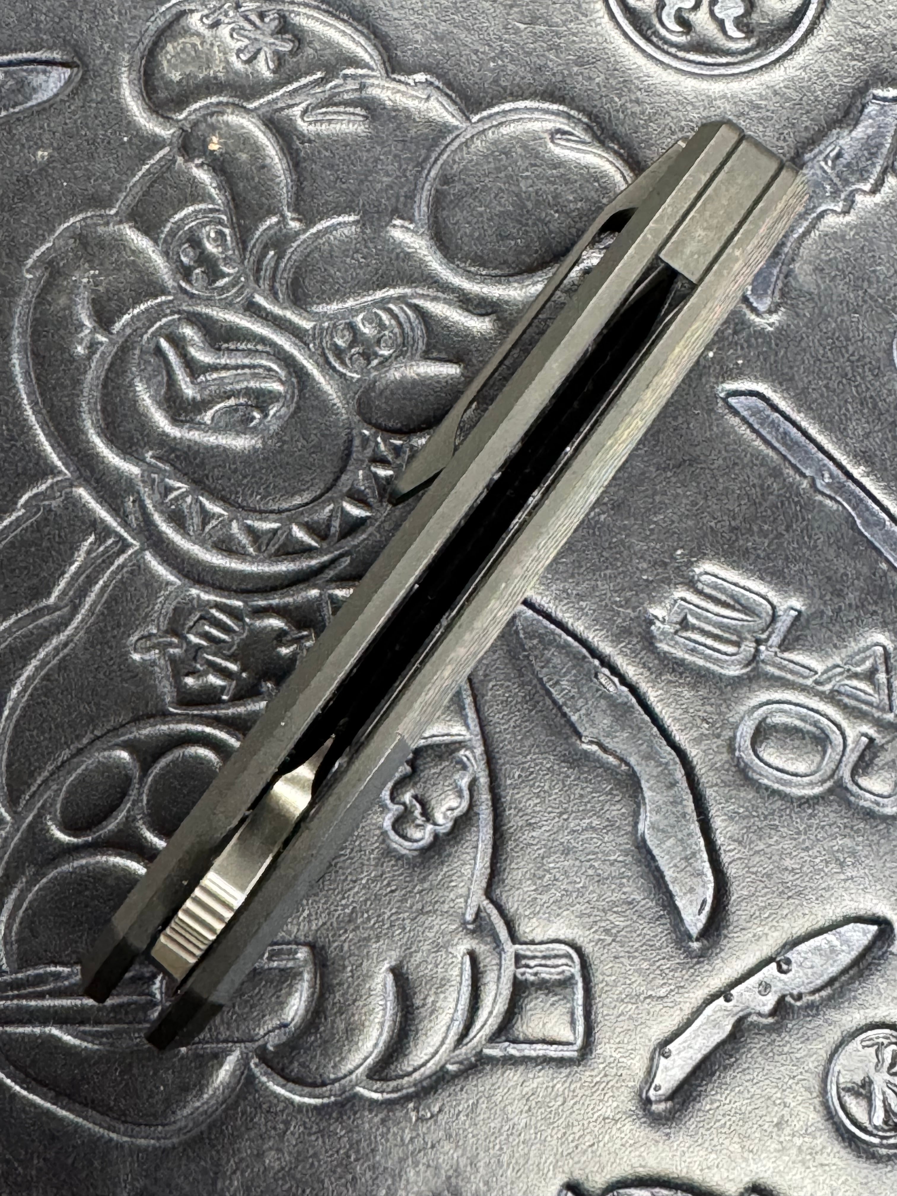 Beans Blades Mini Warrior Folder - 80s Camo Carbon, Titanium Handle, M390 Satin, Full Serrate BROP Exclusive