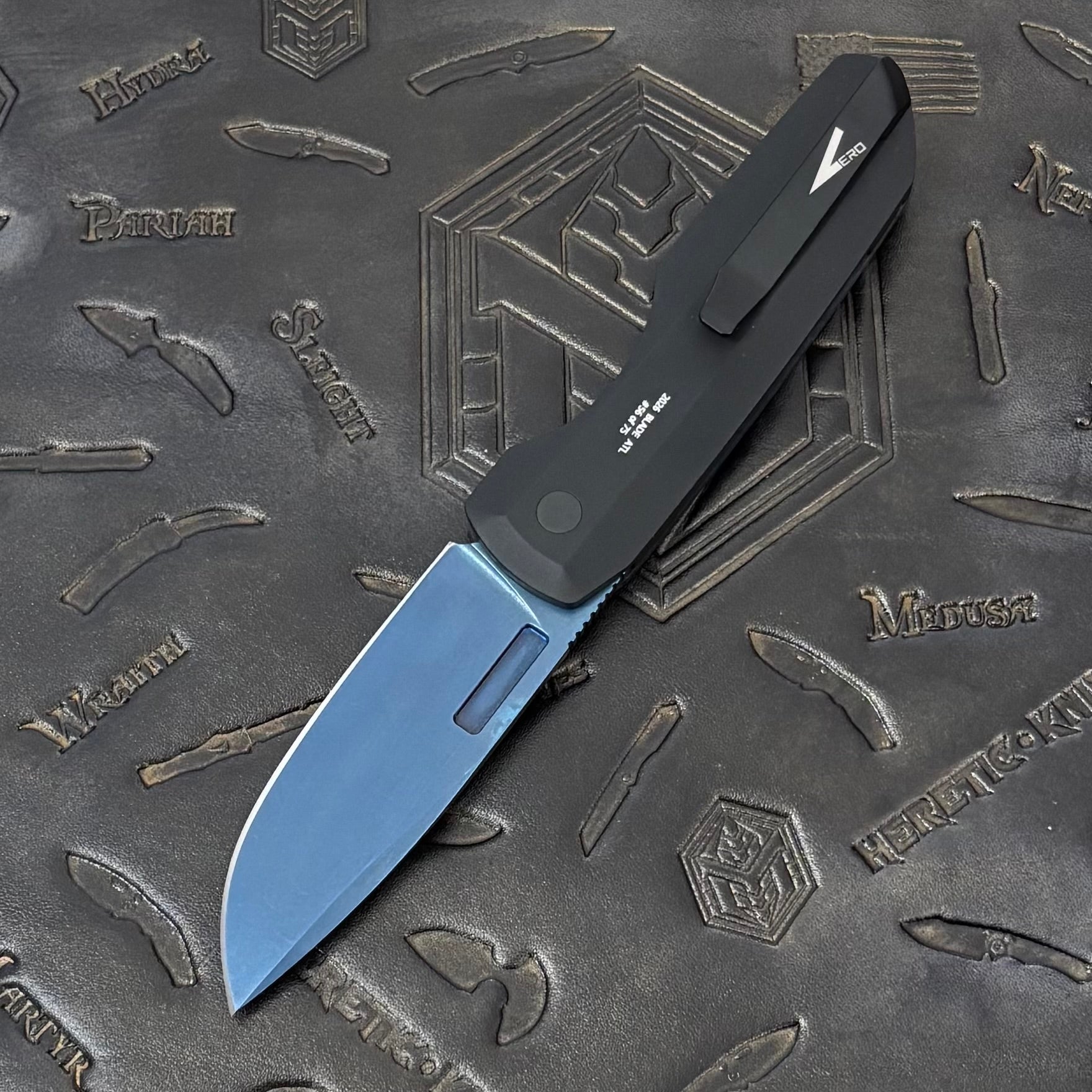 Pro-Tech Vero Synapse Auto - Blue Linen Micarta Lid w/ Black Aluminum & Abalone Button - Sapphire PVD Magnacut - BSA26.VERO.1