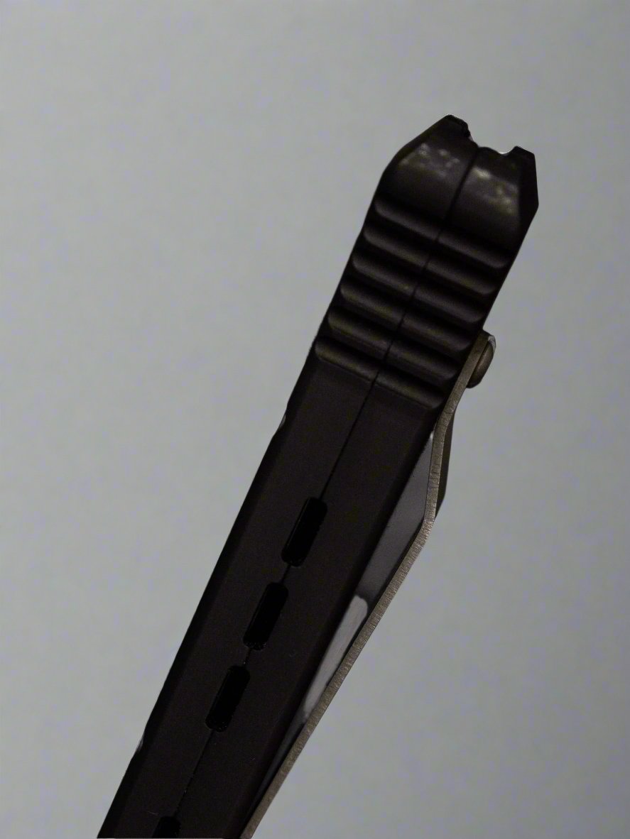 Pre Owned Excellent Shape Microtech Socom D/A Partial Serrated 1/98 154cm