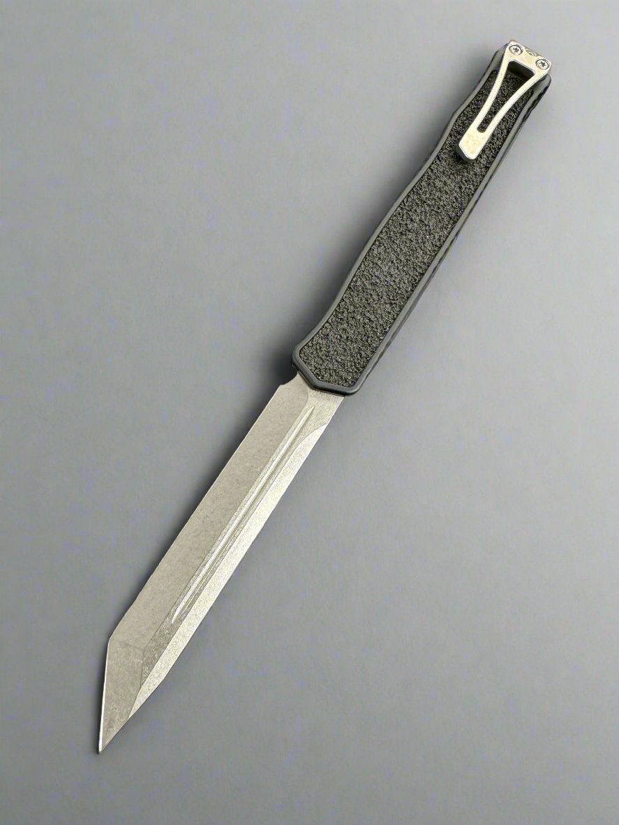 Heretic Cleric 2 - Stonewash Tanto Magnacut - Grip Tape Inlays - Cleric II H019-2A