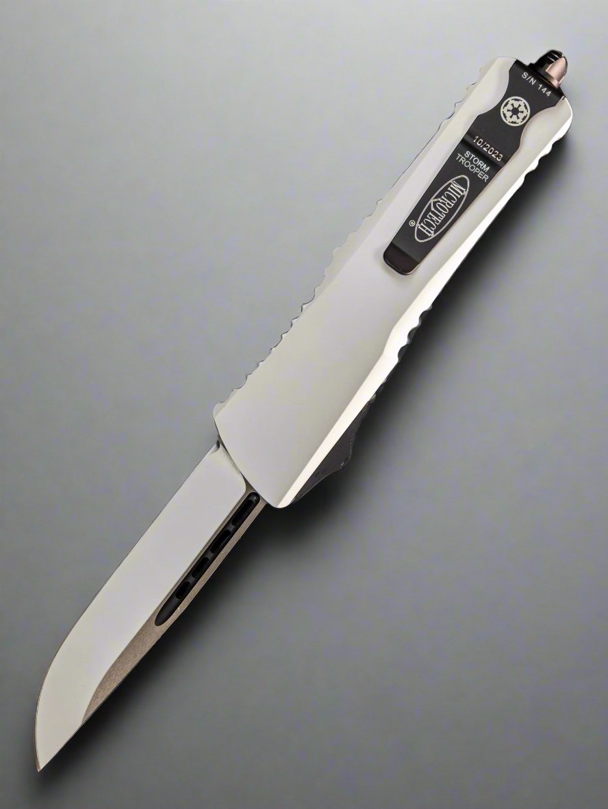 Microtech Combat Troodon S/E Stormtrooper Deep Engraved Smooth Chassis Standard Signature Series 143S-1STD