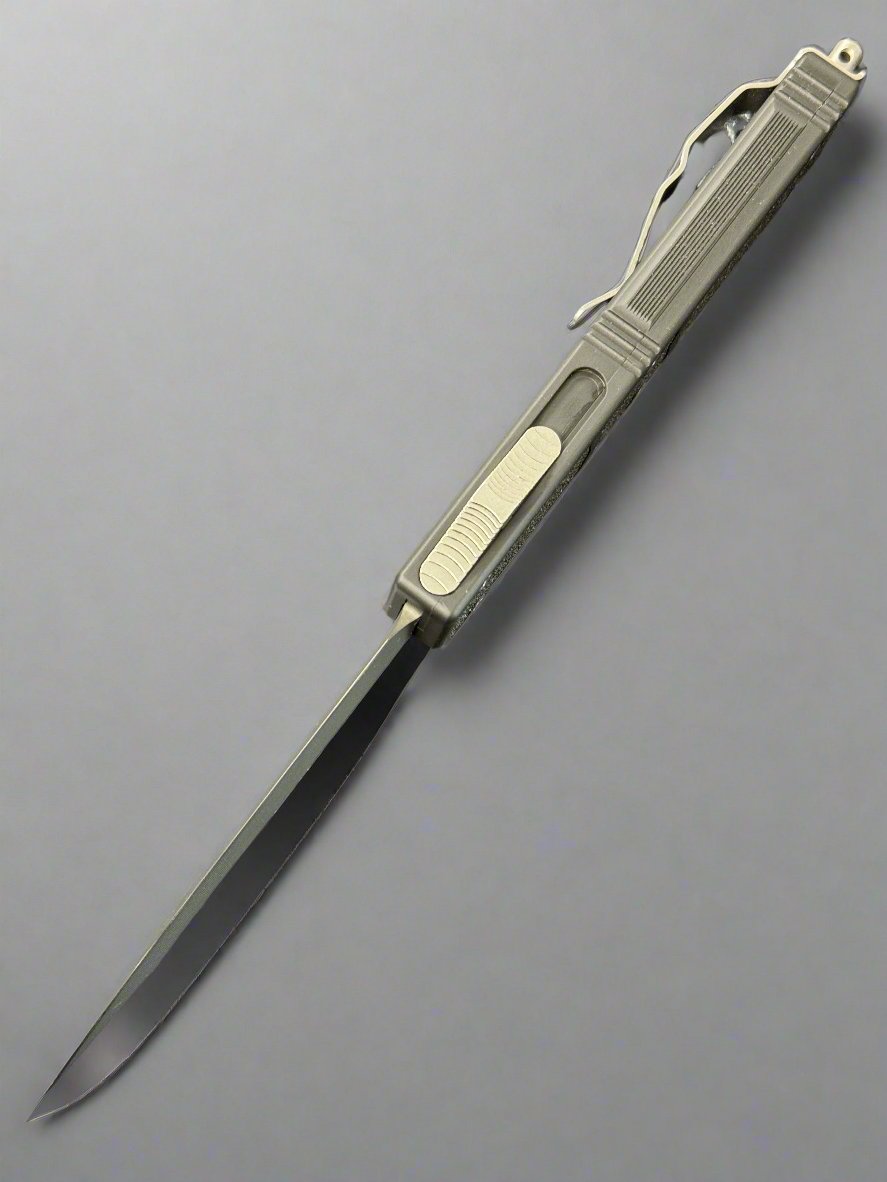 Pre Owned Vintage Microtech D/E Tactical Makora Flat Body