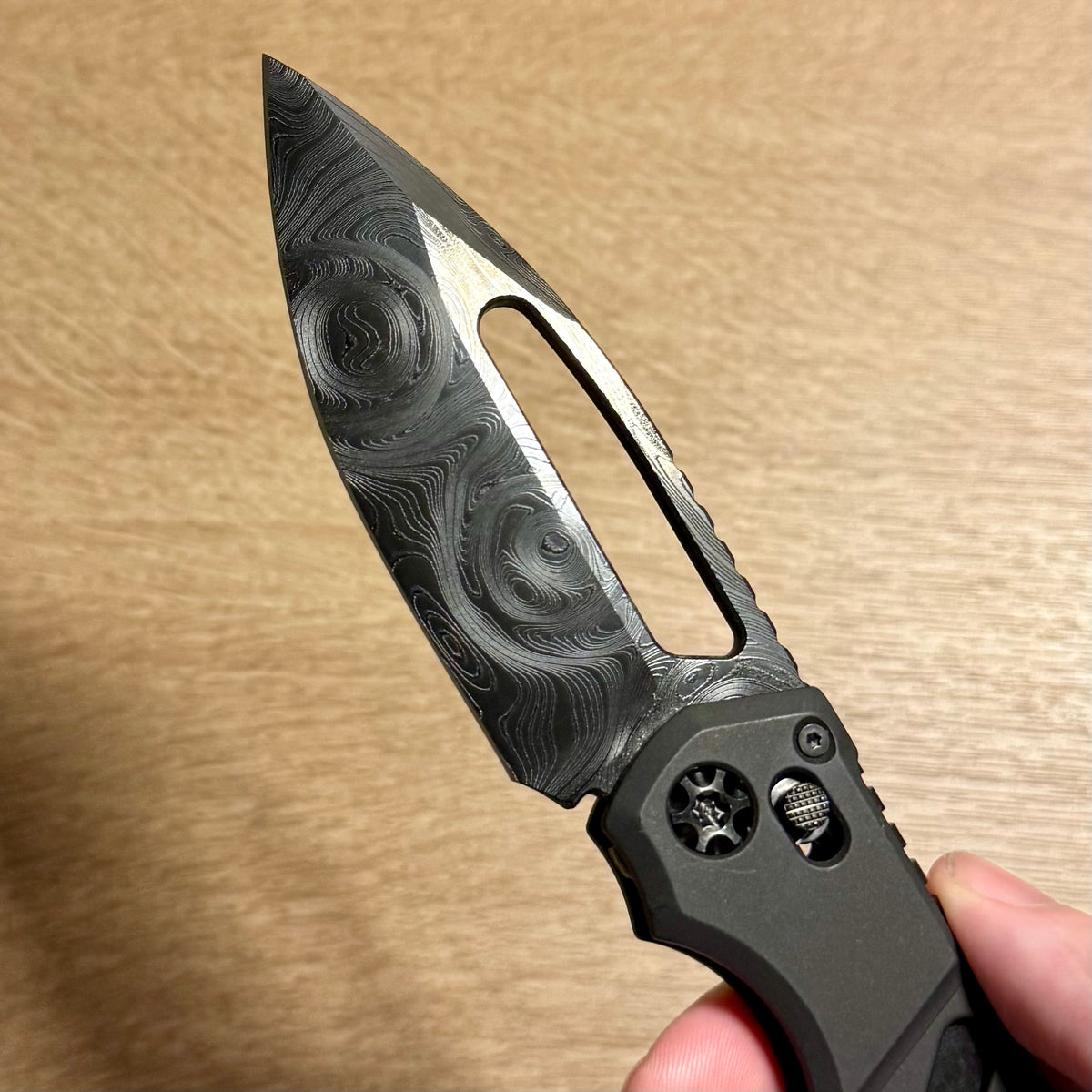 Heretic Koschei Custom - Battleworn DLC Slotted Scales w/ Sculpted DLC Clip & DLC Hardware - DLC Chad Nichols Wavepool Damascus