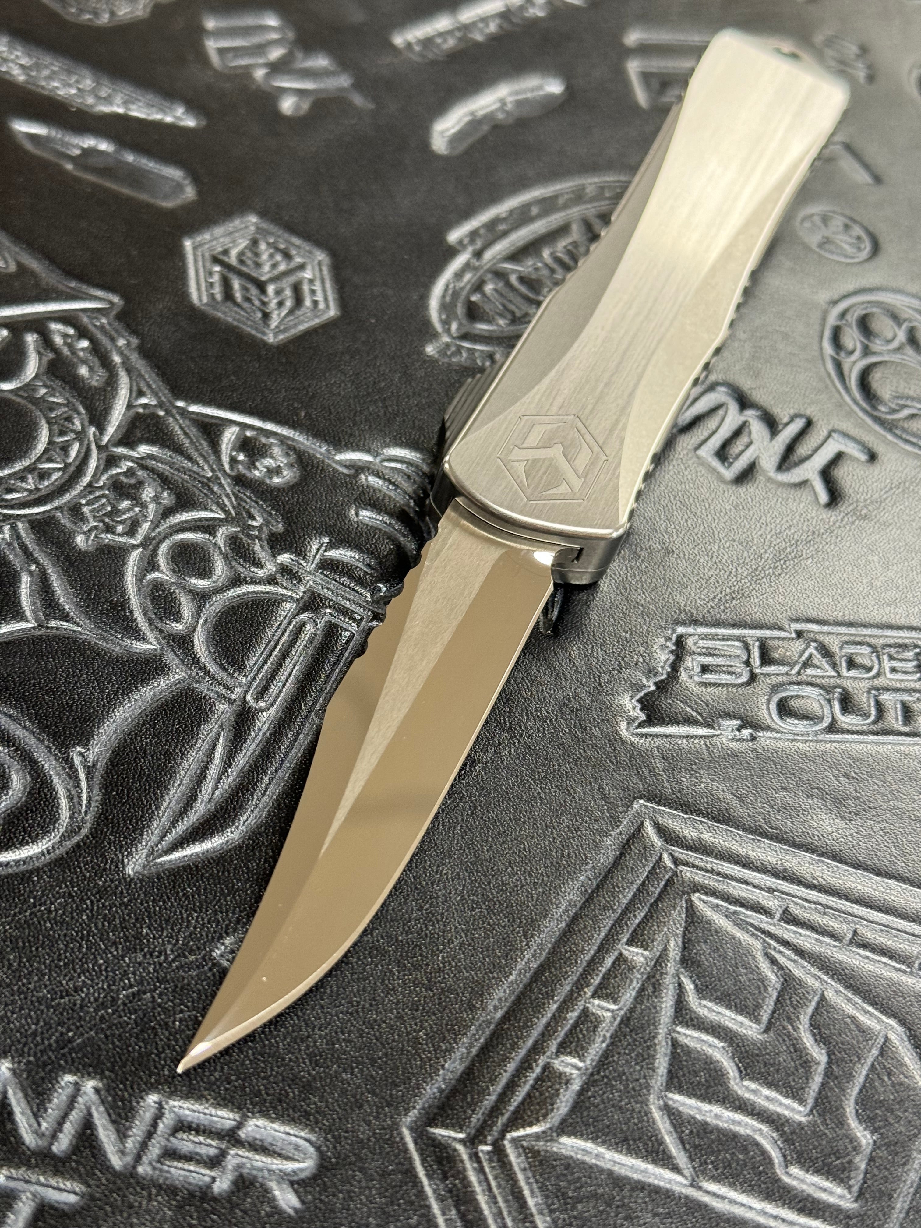 Pre Owned HERETIC KNIVES CUSTOM MANTICORE E STAINLESS STEEL KNIFE 3.7" MIRROR POLISH BOWIE