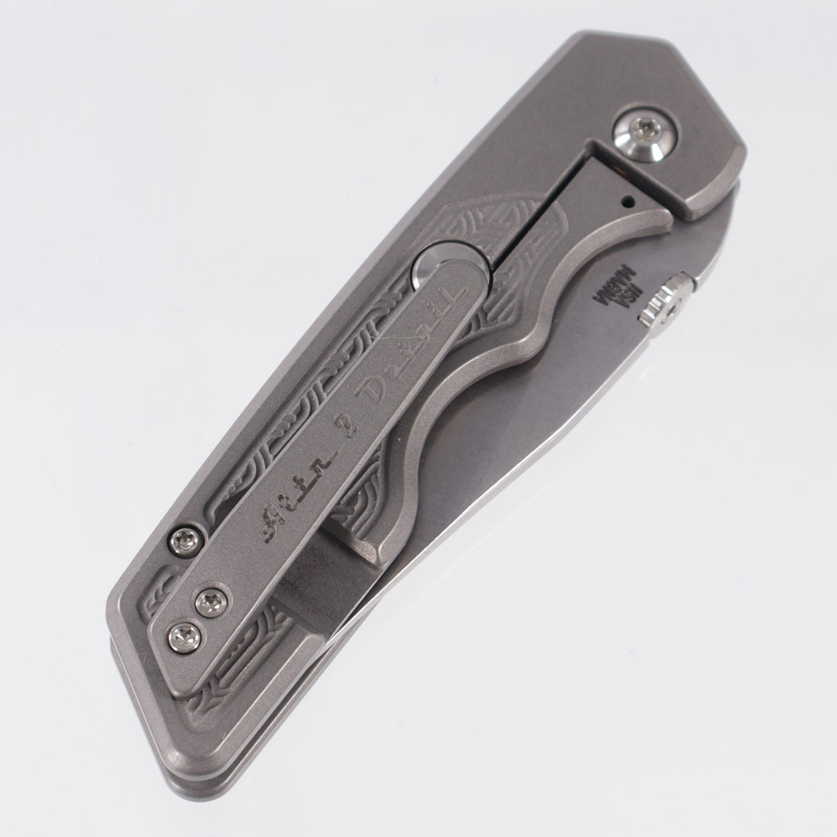 Attn2Detail Mercantile Mk.3 Medium Gen4 Clip Point Rising Grind - Grey Stonewash Titanium w/ Art Deco Arches Faux Inlay Milling - Stonewash Satin Magnacut
