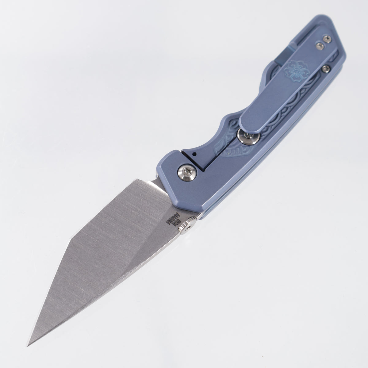 Attn2Detail Mercantile Mk.3 Medium Gen4 Hissatsu Rising Grind - Blue Anodized Titanium w/ Seigaiha Faux Inlay Milling - Stonewash Satin Magnacut