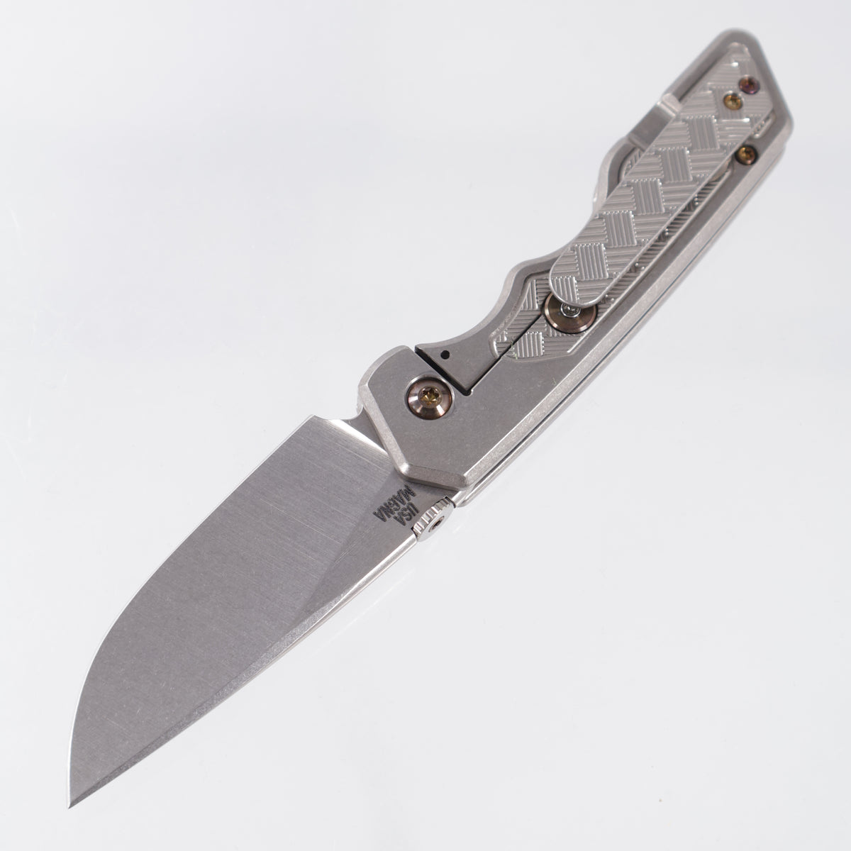 Attn2Detail Mercantile Mk.3 Medium Gen4 Drop Point Rising Grind - Bright Stonewash Titanium w/ Basketweave Faux Inlay Milling & Bronze Ano Hardware- Stonewash Satin Magnacut