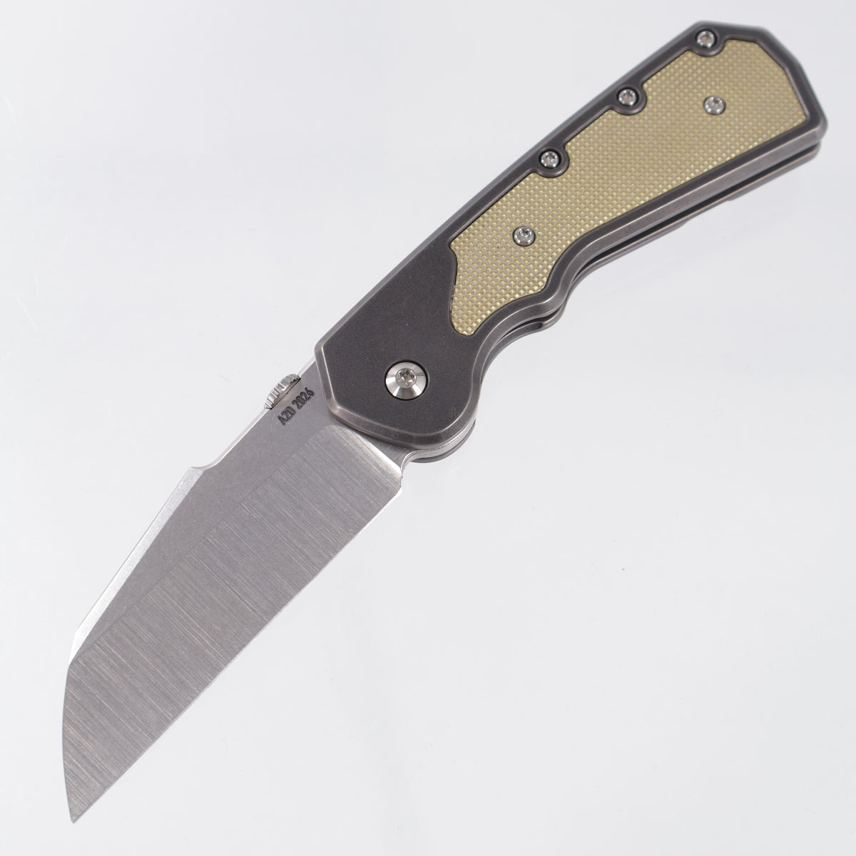 Attn2Detail Mercantile Delta Gen4 Harpoon Sheepsfoot - Blackened Titanium w/ 20 LPI Brass Inlays - Stonewash Satin Magnacut