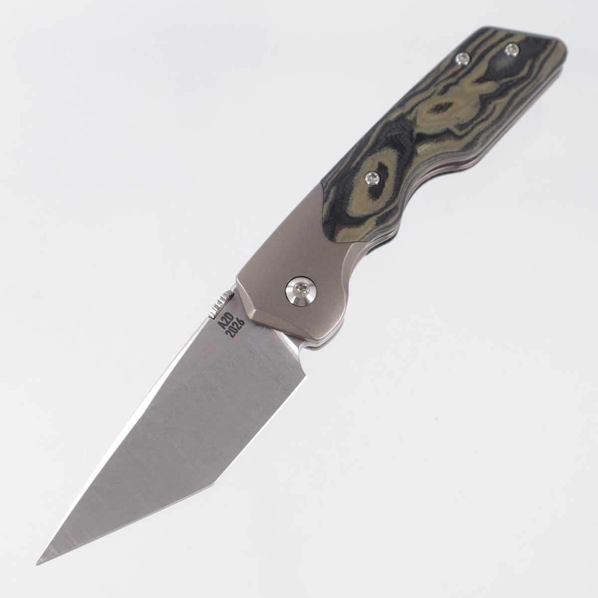 Attn2Detail Mercantile Mk.3 Medium Bolster Lock Gen4 Hissatsu Rising Grind - Bronze Ano Titanium w/ OD Green & Black G10 Burl Scales - Stonewash Satin Magnacut - A2D