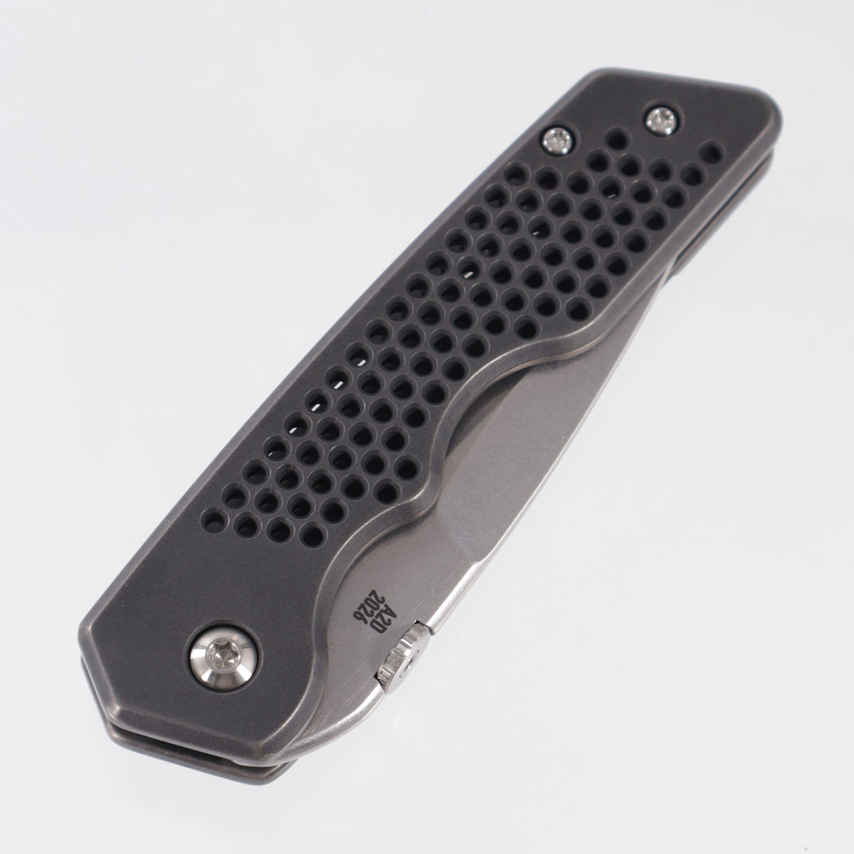 Attn2Detail Mercantile Mk.3 Medium Gen4 Bayonet Grind - Blackened Titanium w/ Tech Screen Faux Inlays - Stonewash Satin Magnacut - A2D