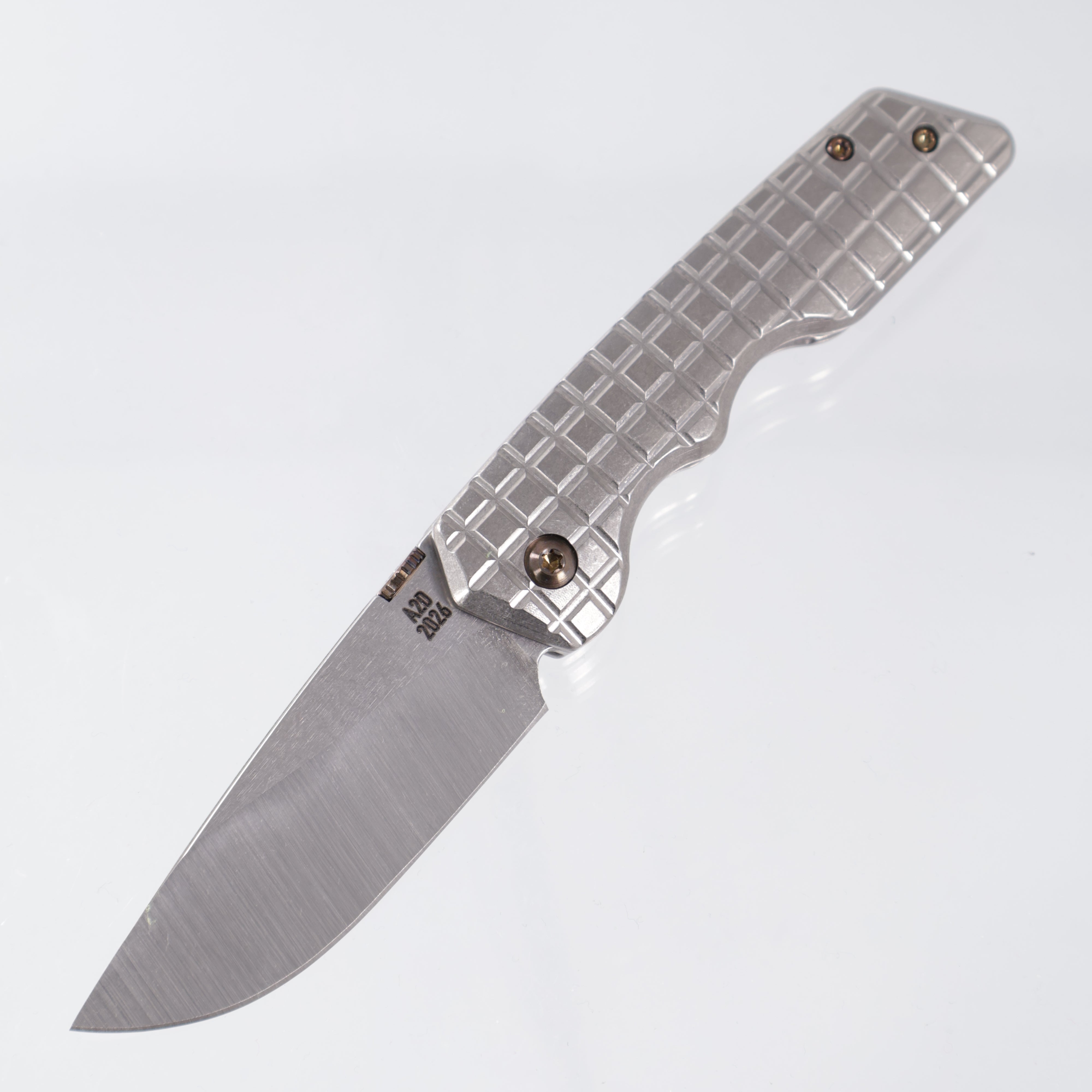Attn2Detail Mk 3 Medium - Satin Magnacut Drop Point - Frag Titanium Bright Stonewash