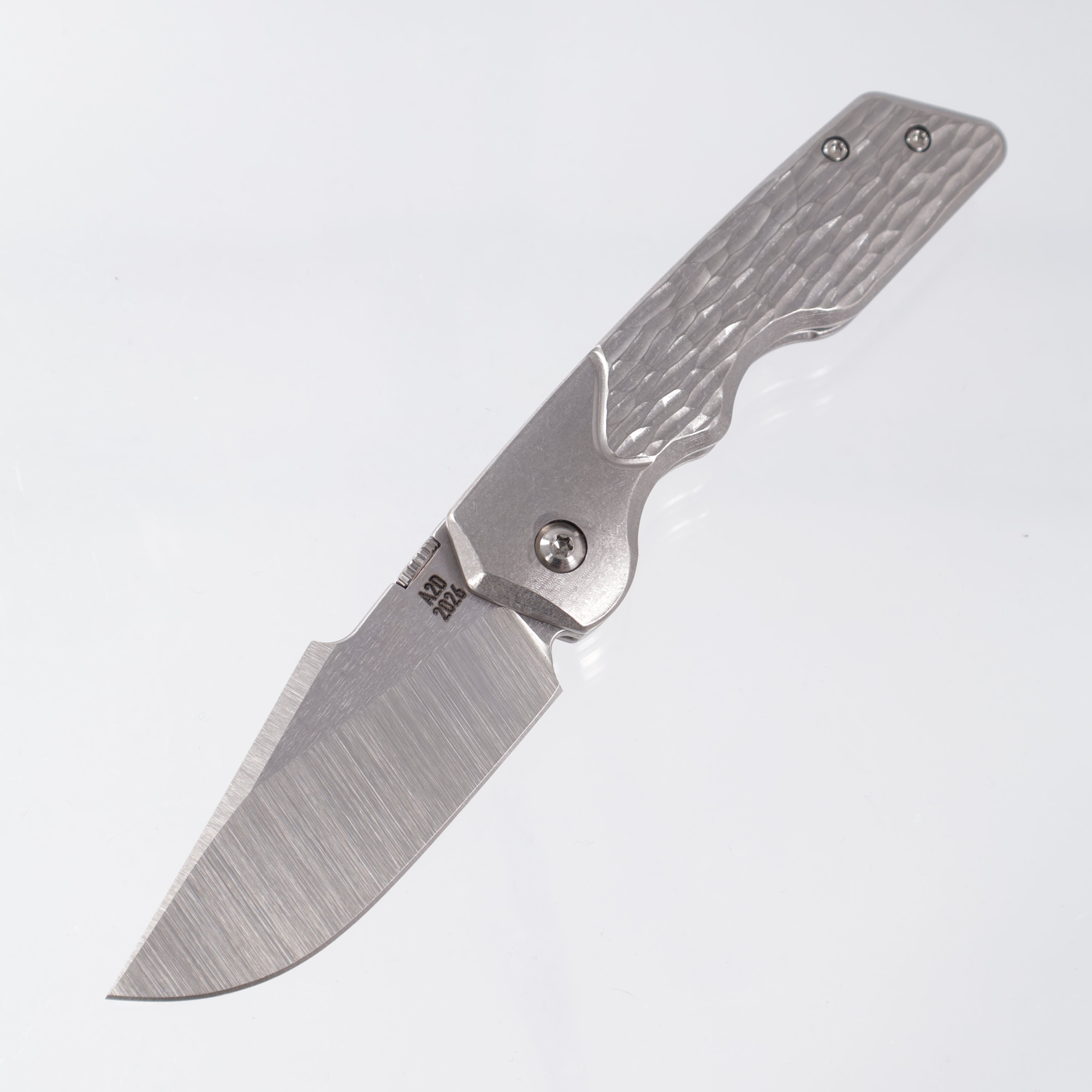 Attn2Detail Mk.3 Medium - Bright Stonewash Faux Bolster Jigged Texture - Harpoon Rising Grind Magnacut