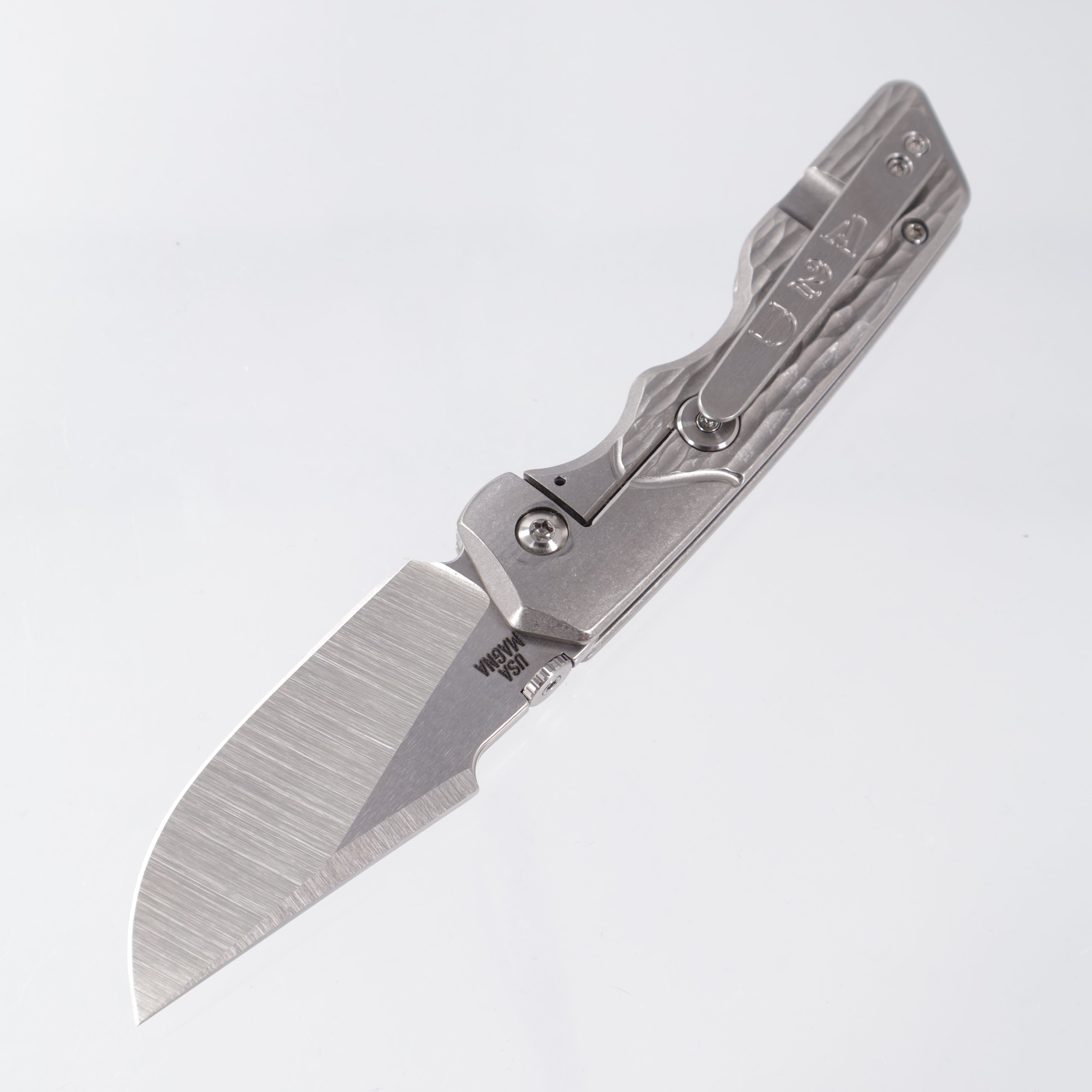 Attn2Detail Mk.3 Medium - Bright Stonewash Faux Bolster Jigged Texture - Harpoon Rising Grind Magnacut
