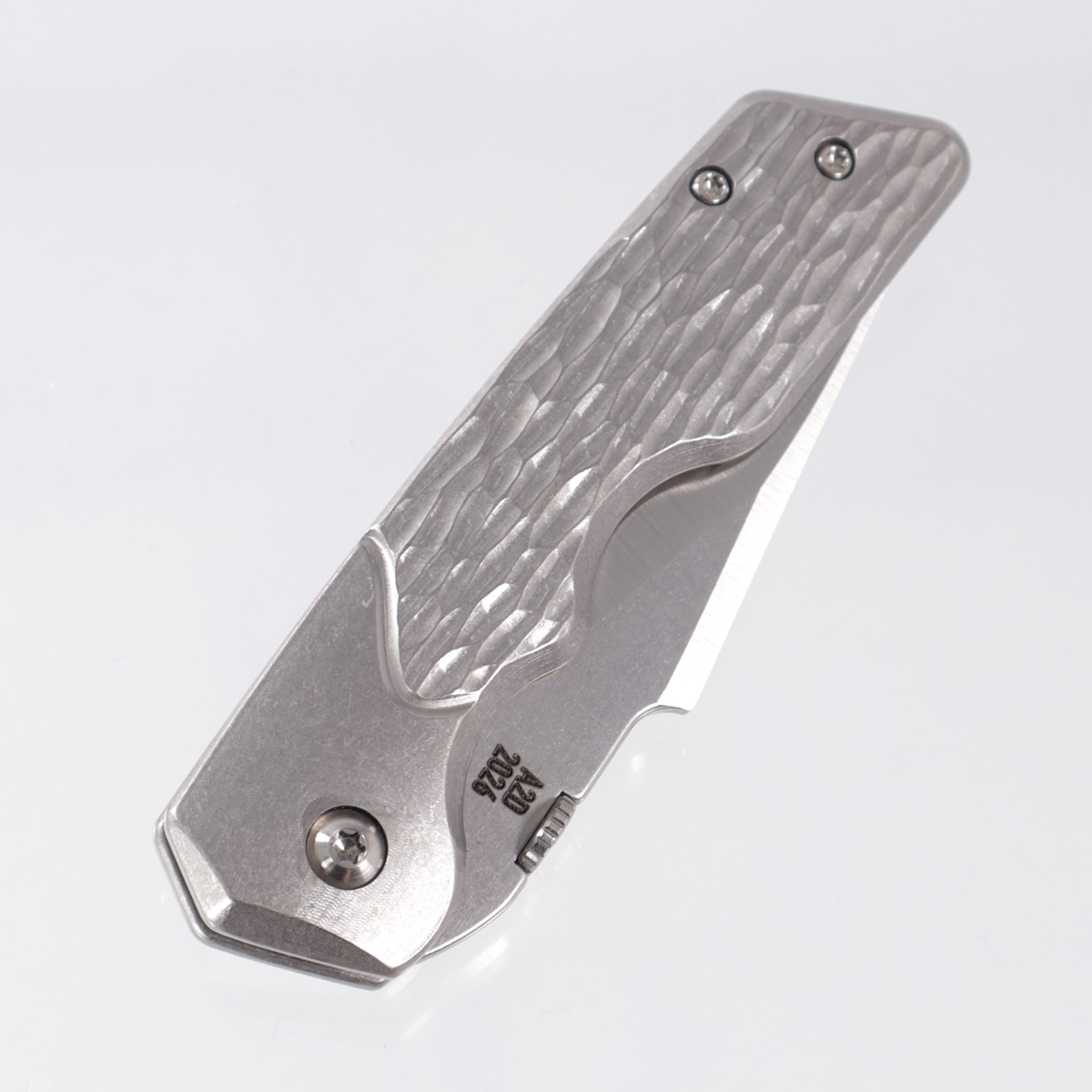 Attn2Detail Mk.3 Medium - Bright Stonewash Faux Bolster Jigged Texture - Harpoon Rising Grind Magnacut