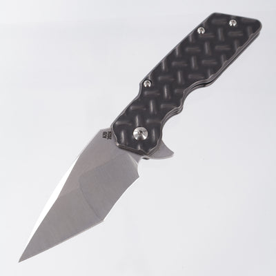 Attn2Detail Mercantile Mk.1 Large Gen4 Hissatsu Compound Grind (no blade hole) - Blackwash Treadplate Titanium - Stonewash Satin Magnacut