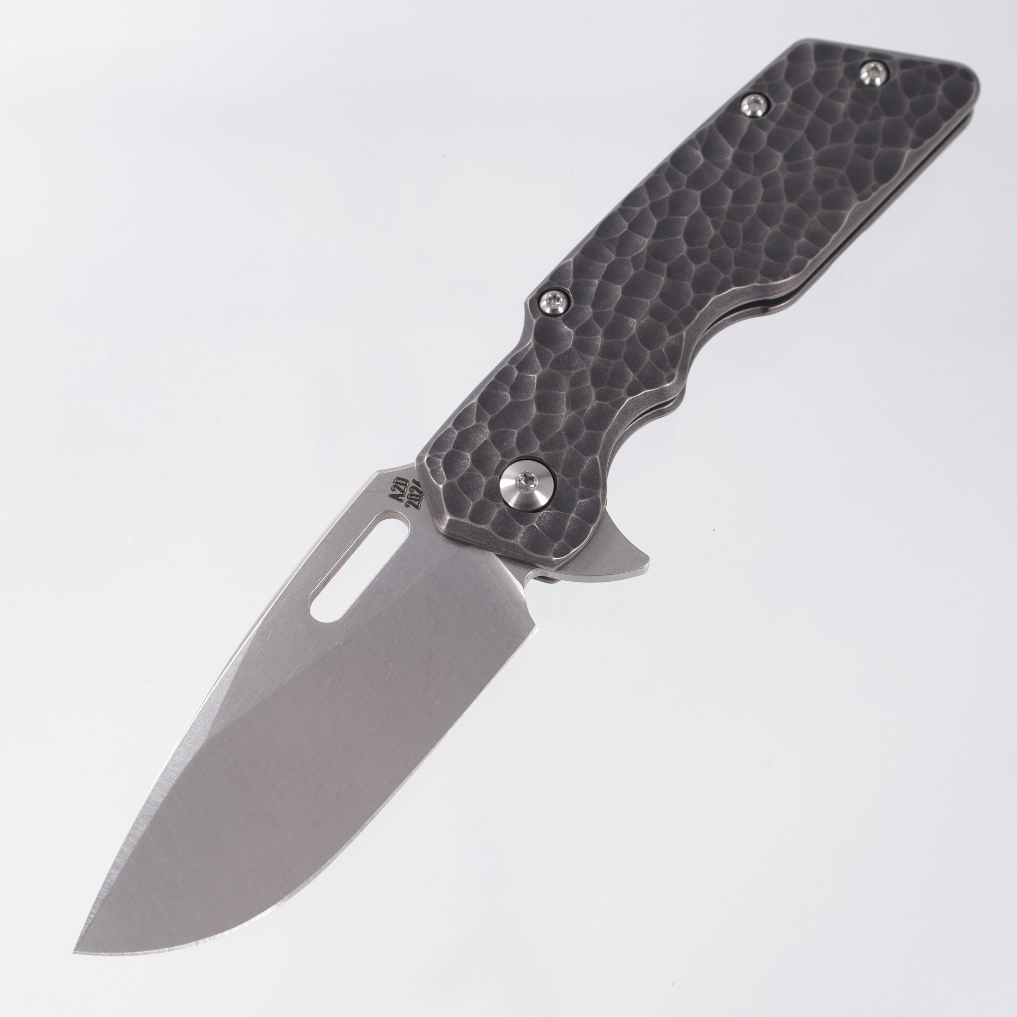 Attn2Detail Mercantile Mk.1 Large Gen4 Drop Point Rising Grind - Blackwash Hammered Titanium - Stonewash Satin Magnacut