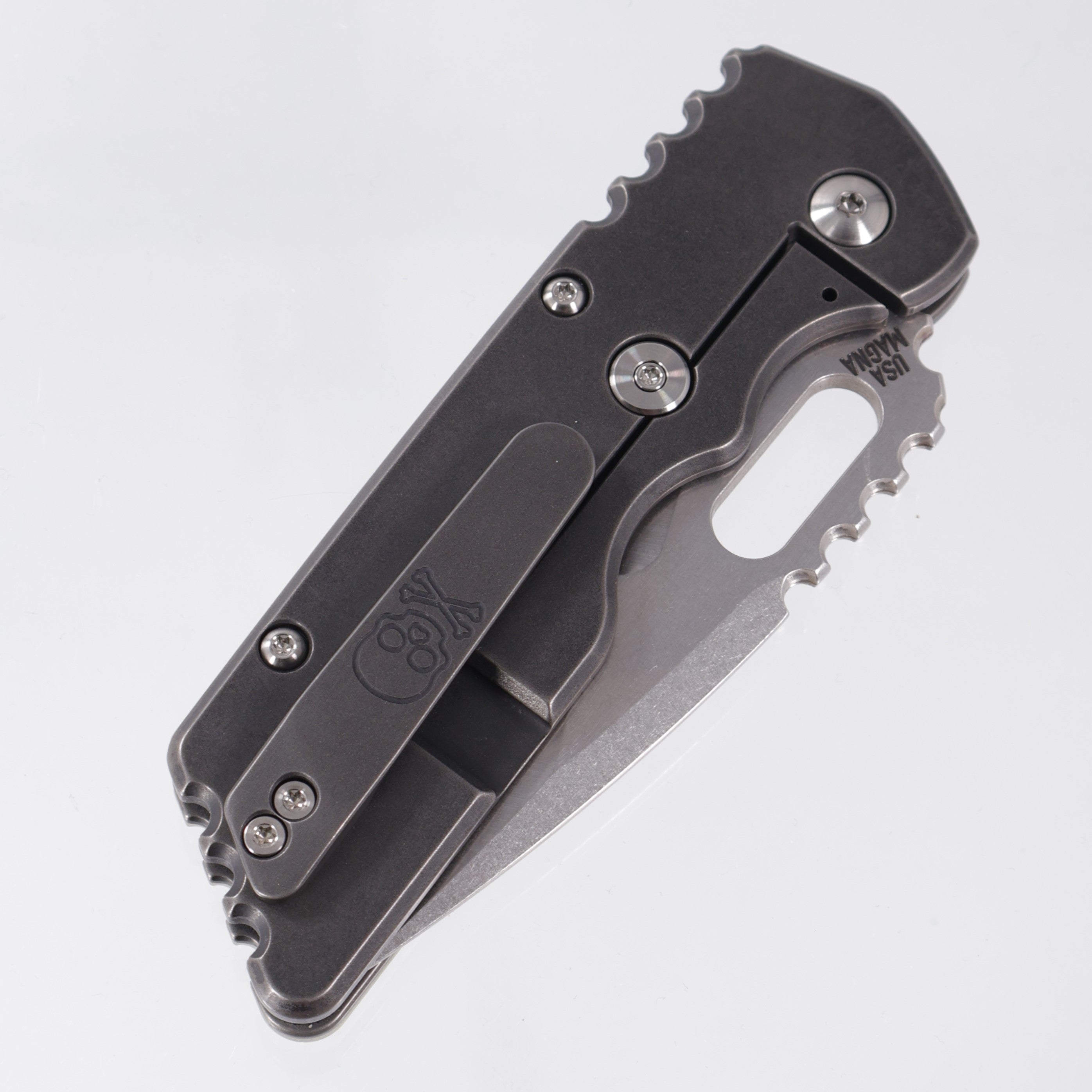 Attn2Detail Mercantile Mk.2 Large Gen4 Hissatsu Compound Grind - Blackened Titanium w/ Jade G10 Skull & Crossbones Inlay - Stonewash Satin Magnacut
