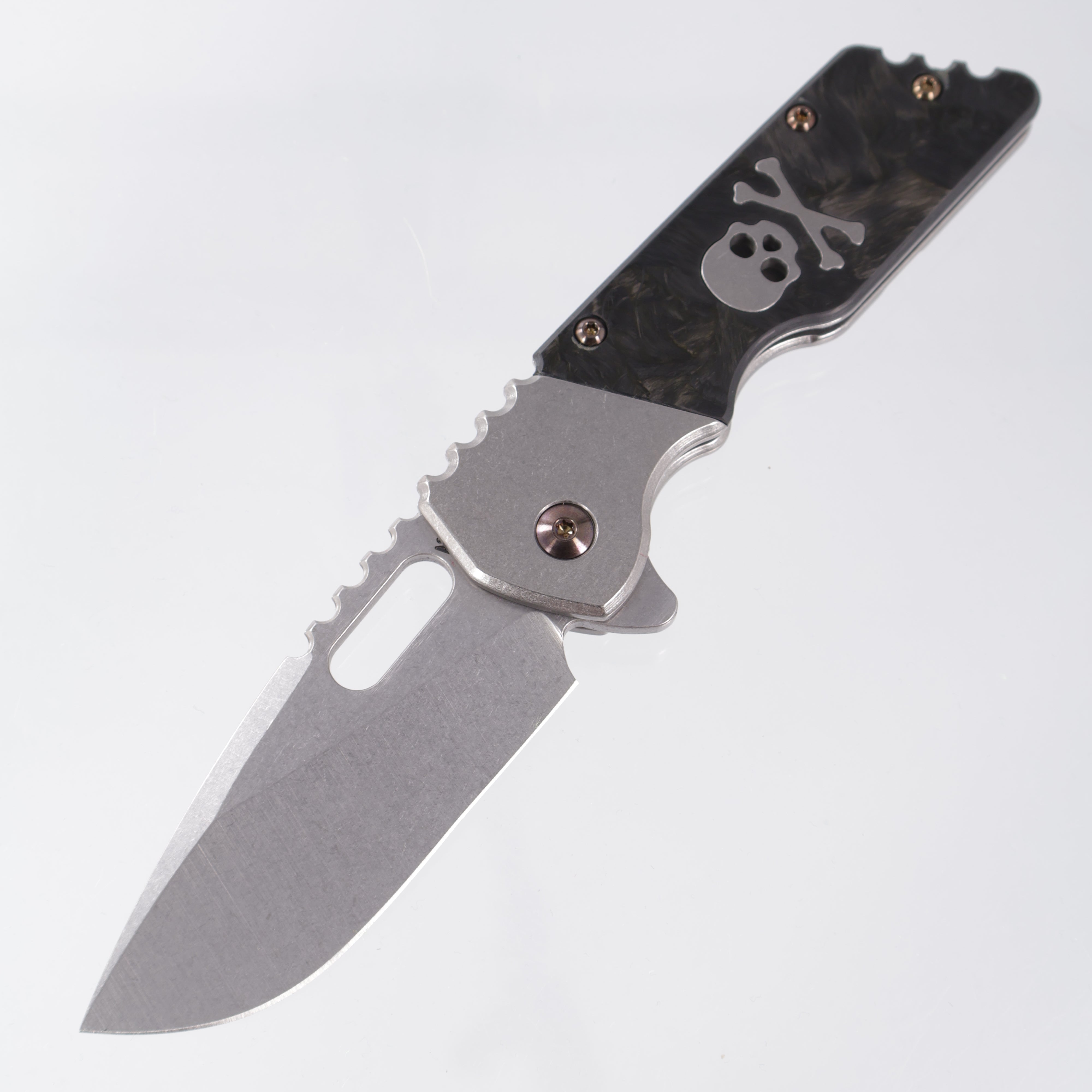 Attn2Detail Mercantile Mk.2 Large Gen4 Drop Point Rising Grind - Stonewash Titanium w/ Marbled Carbon Fiber Skull & Crossbones Inlay & Flamed Hardware - Stonewash Satin Magnacut