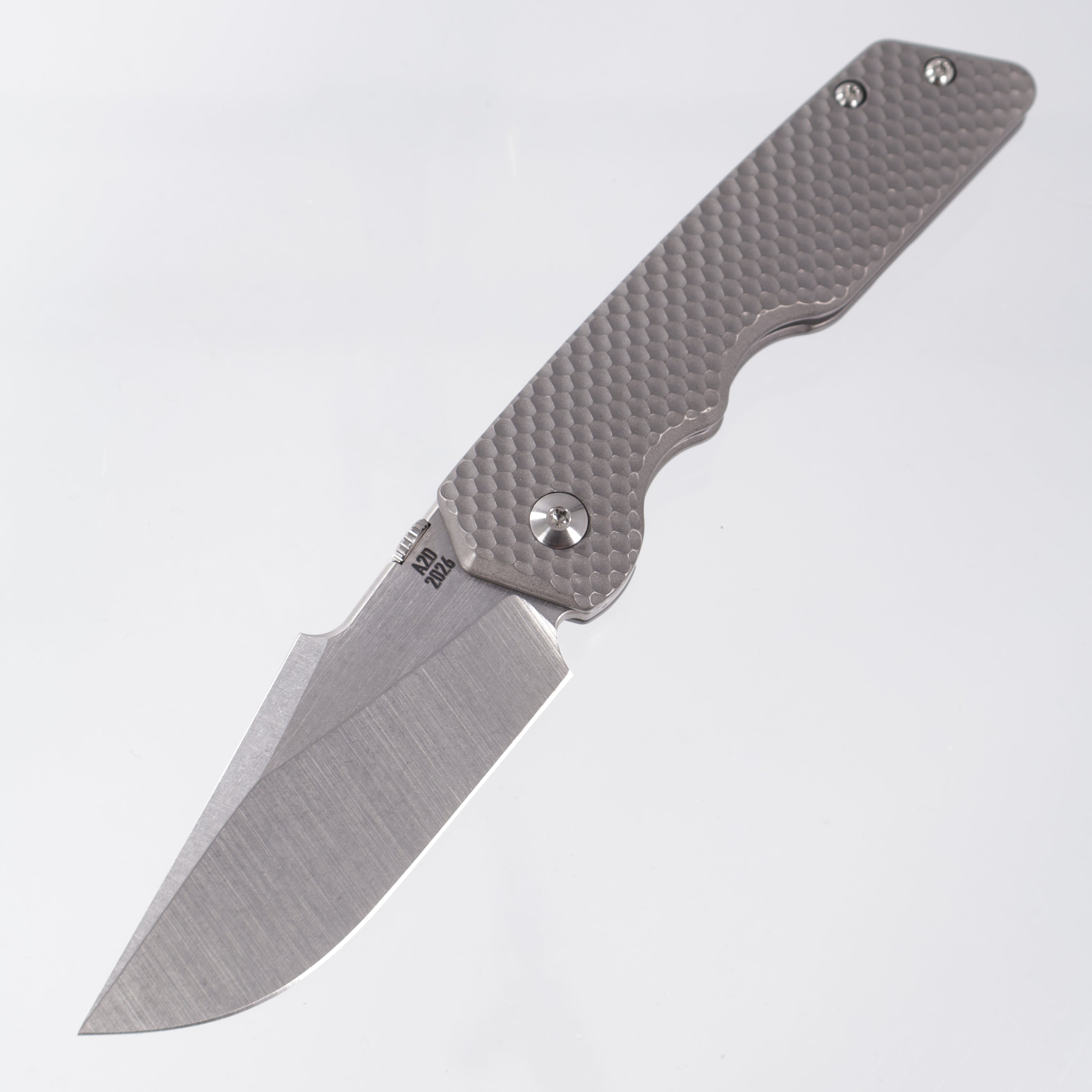 Attn2Detail Mercantile Mk.3 Large Gen4 Harpoon Drop Point Rising Grind - Grey Stonewash Contoured Double Divot Titanium - Stonewash Satin Magnacut