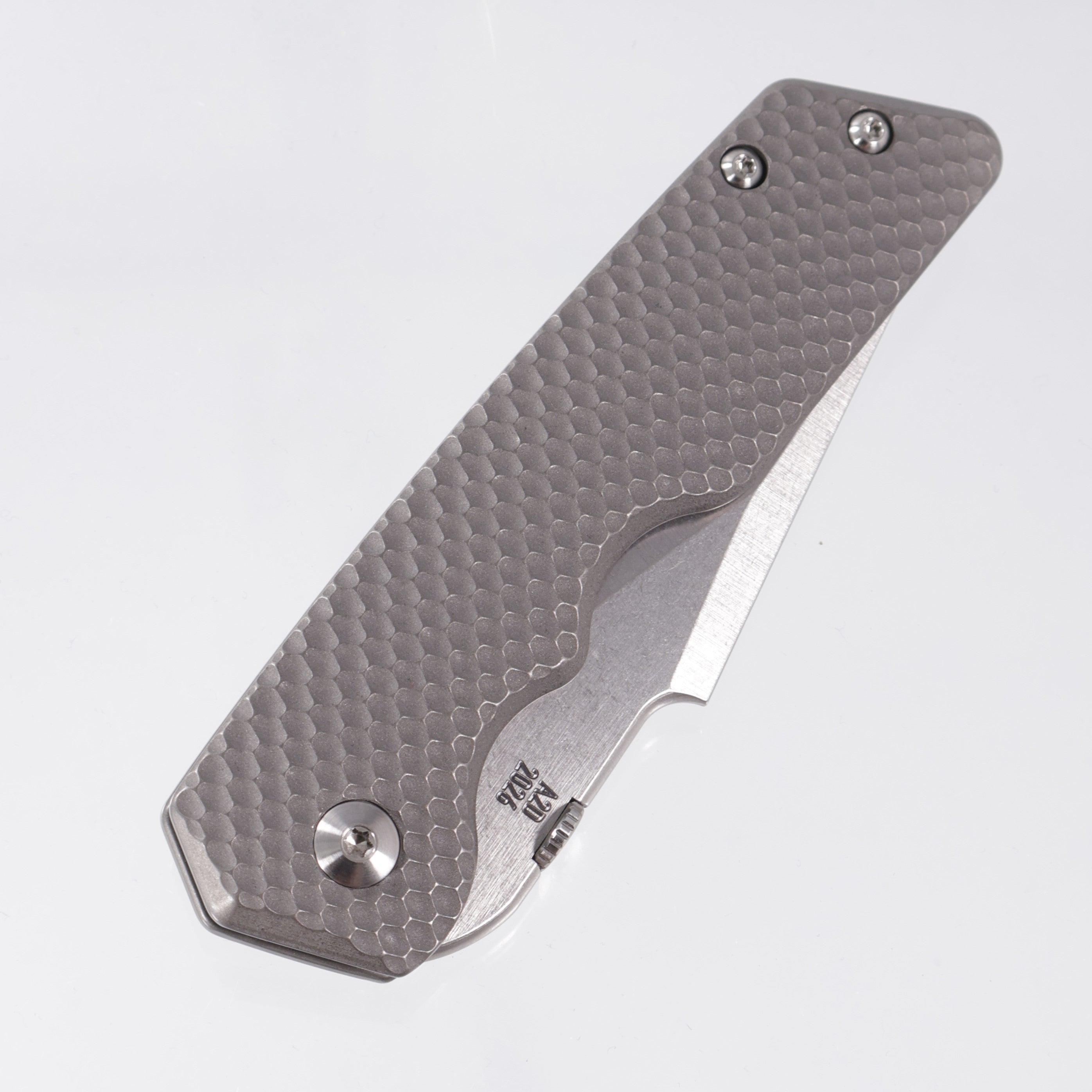 Attn2Detail Mercantile Mk.3 Large Gen4 Harpoon Drop Point Rising Grind - Grey Stonewash Contoured Double Divot Titanium - Stonewash Satin Magnacut