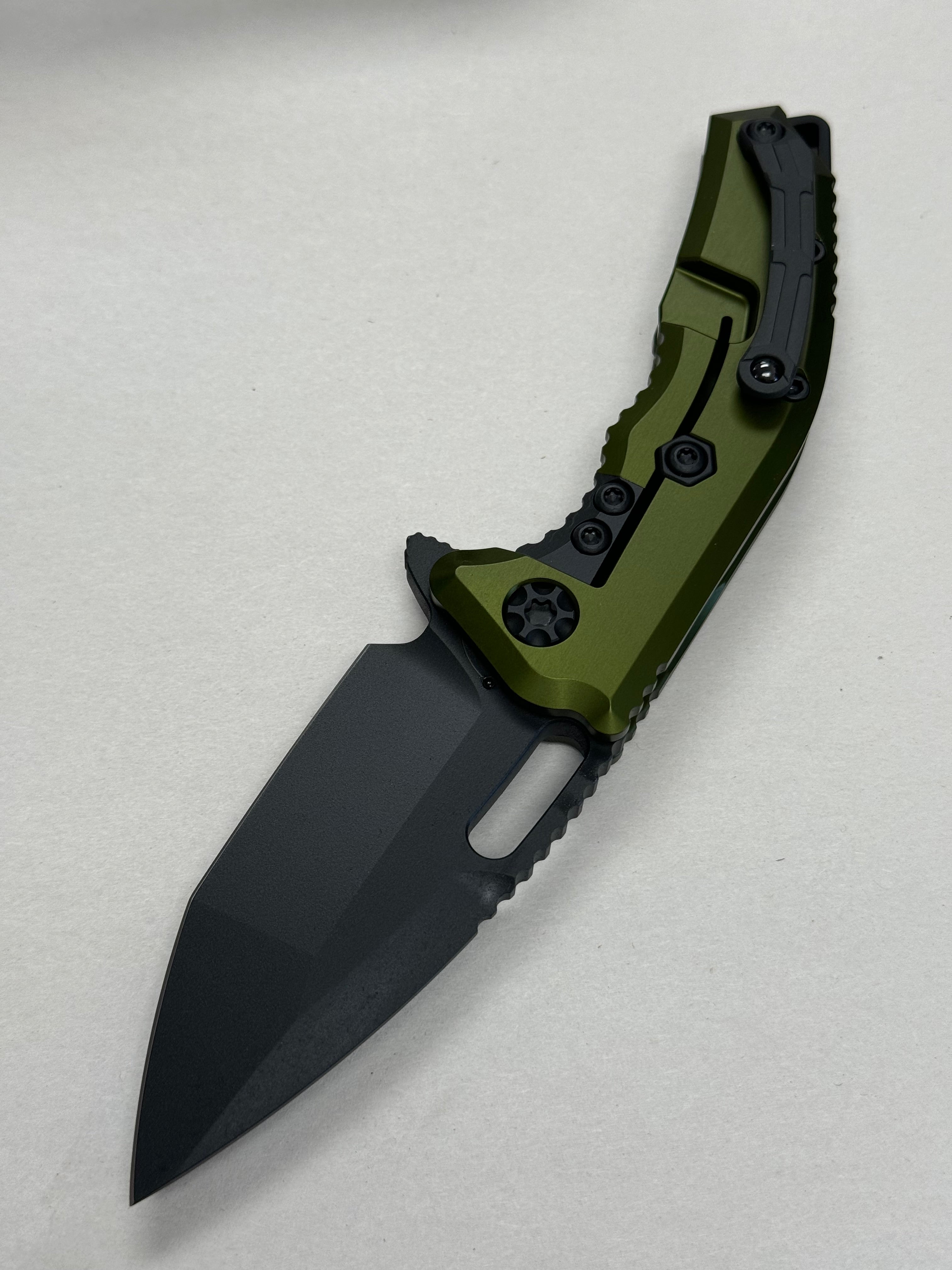 Heretic Knives Medusa Manual Black Tactical Green Aluminum Frame Lock w/ Grip Inlays & MagnaCut H009-4A-GRN
