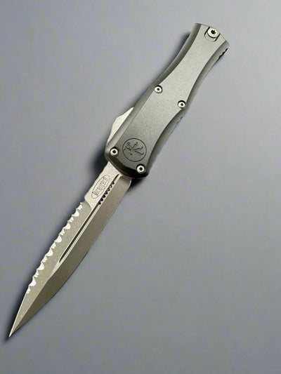 Microtech Knives Mini Hera Full Serrated Apocalyptic Bayonet M390MK w/ Black Handle 1701M-12AP