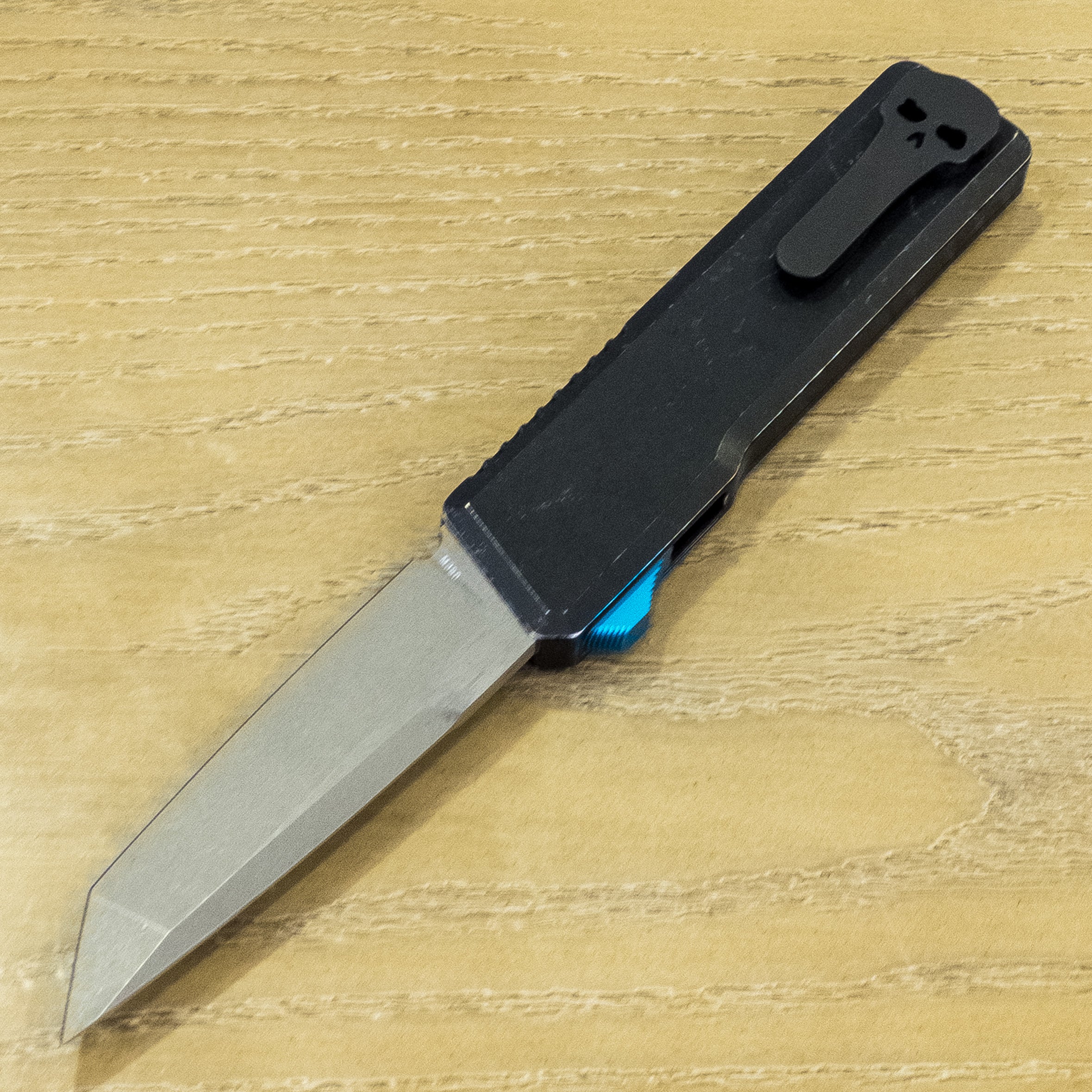 Chaves Dissident - Kelp CF Inlaid BattleBlack Aluminum - Tanto M390 Stonewash - 723587150851