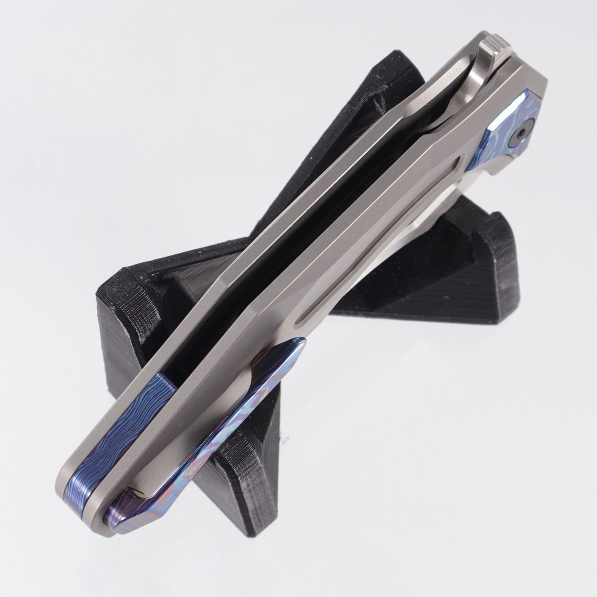 Arcane Design Crypt - Stonewash Titanium w/ ZircuTi Pivot Collars, Clip & Backspacer - Satin M390