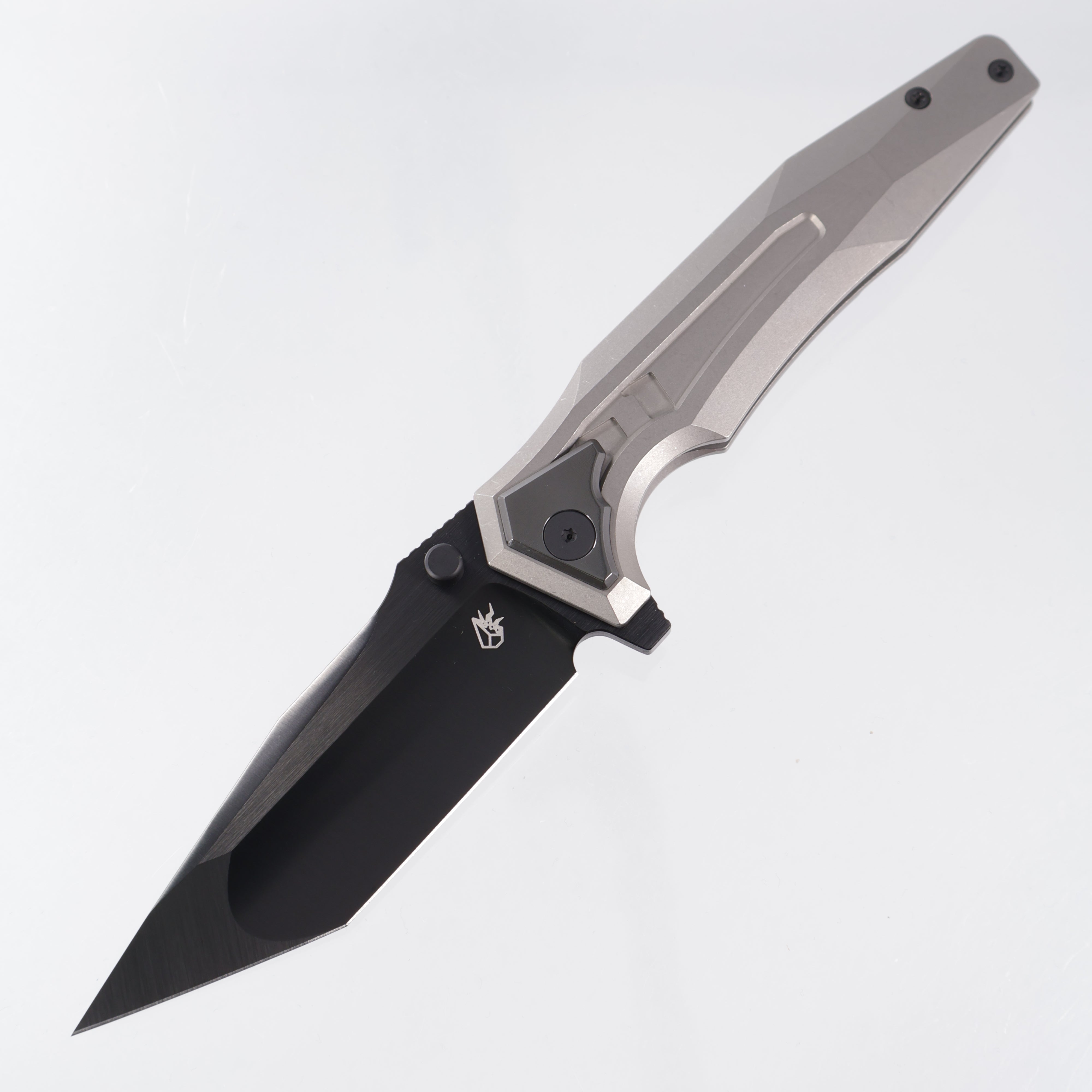 Arcane Design Creature Tanto Silver Screen Edition - Stonewash Titanium w/ Polished Zirconium Pivot Collars, Clip & Backspacer - Satin DLC 20CV