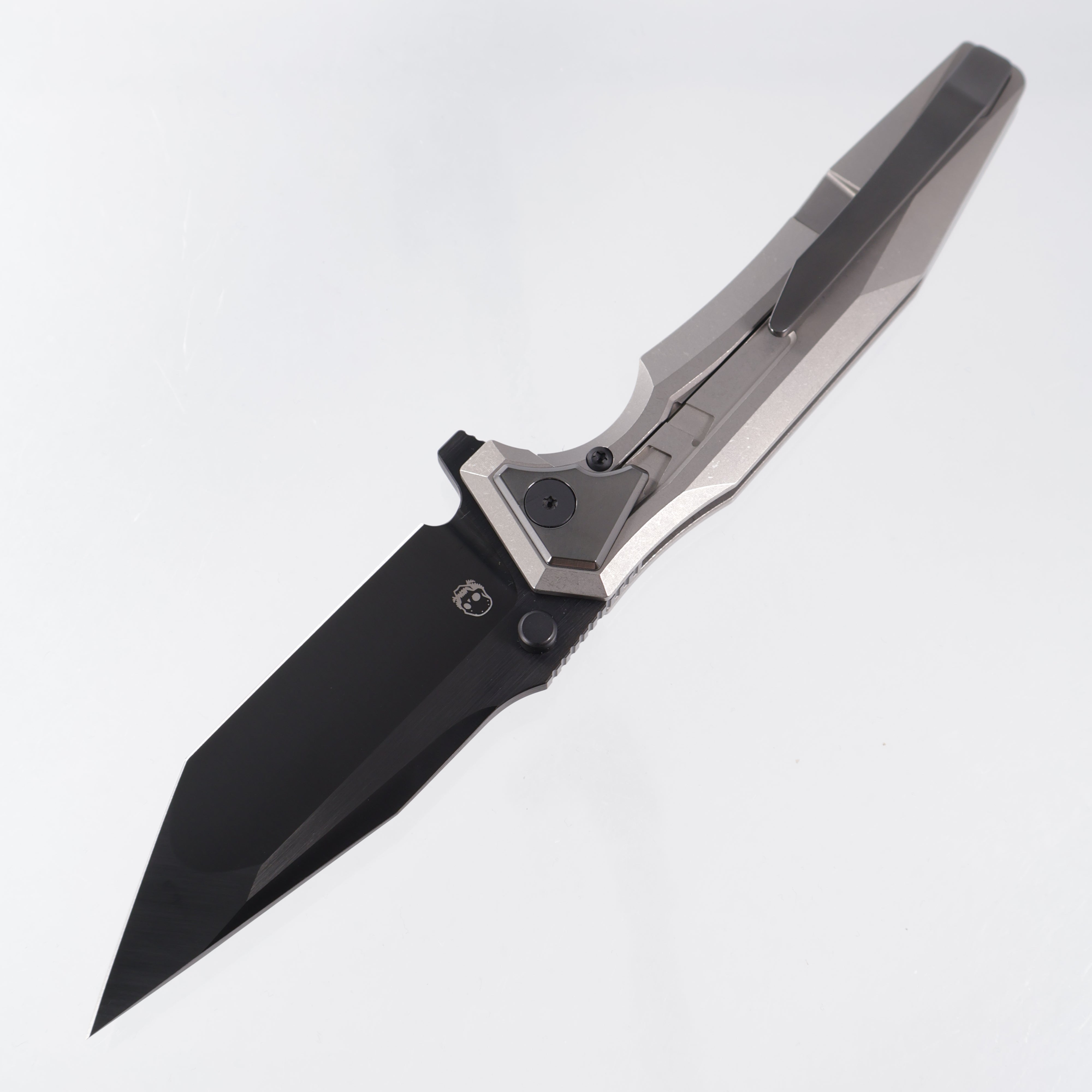 Arcane Design Creature Tanto Silver Screen Edition - Stonewash Titanium w/ Polished Zirconium Pivot Collars, Clip & Backspacer - Satin DLC 20CV