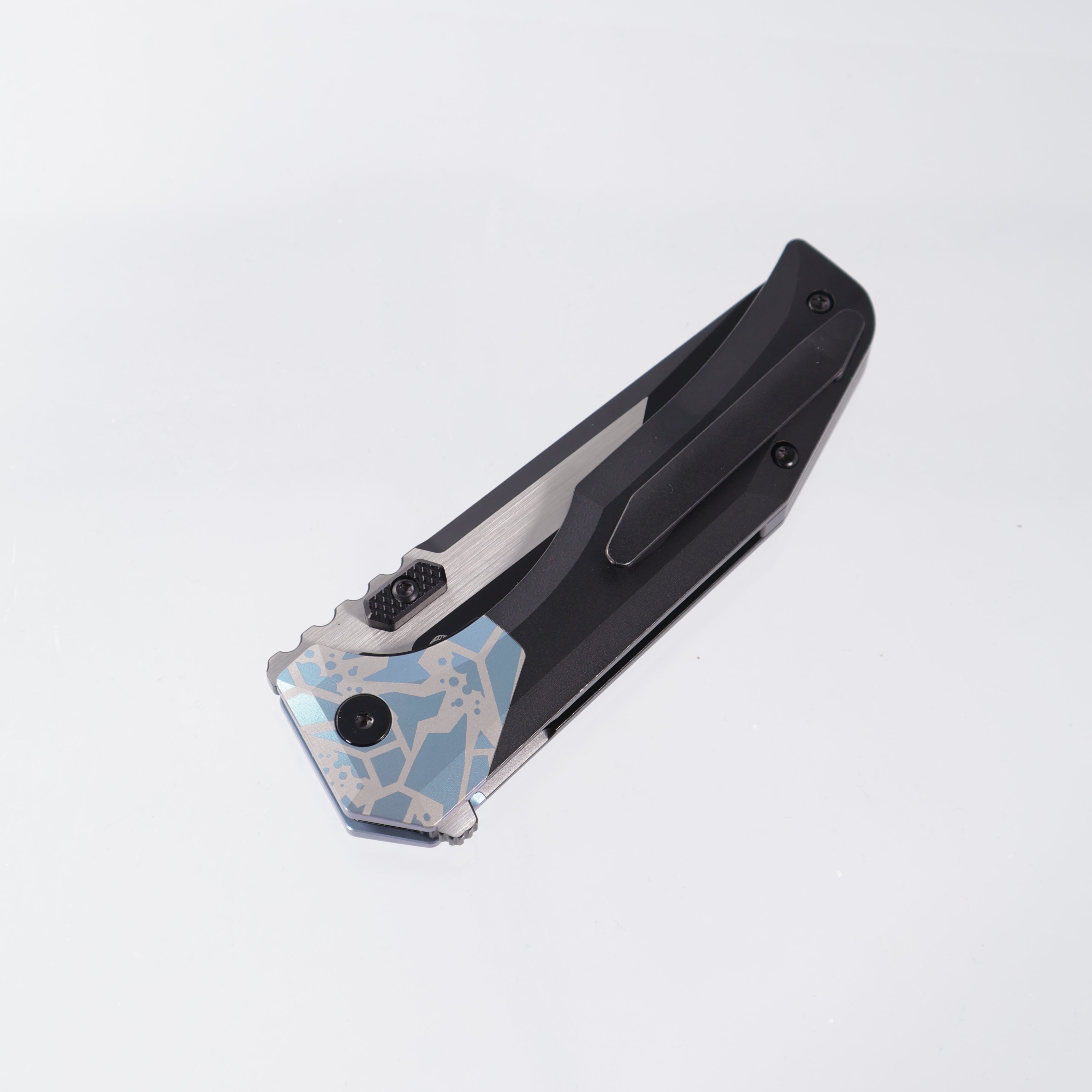 Arcane Design NECRONAUT V3 - Blue Arcane Camo Bolsters & PVD Ti Handle - Two-Tone Magnacut
