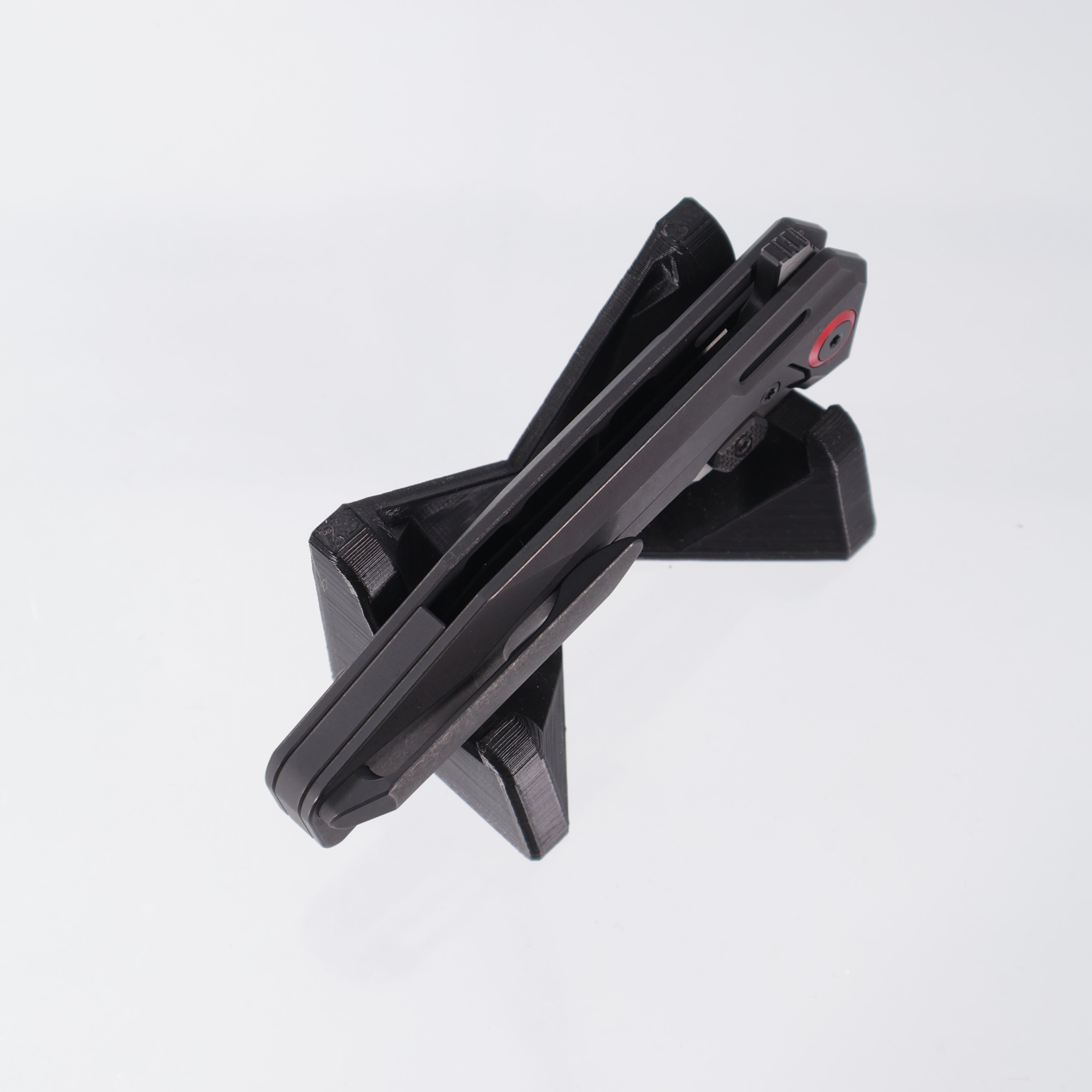 Arcane Design The ABYSS V2 - PVD Titanium w/ Red Pivot Collars - Two-Tone Magnacut