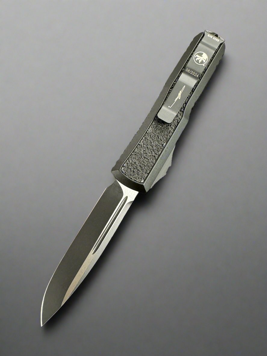 Microtech Daytona Tactical w/ Grip Inlays & Black Single Edge Signature Series 124-1 TS