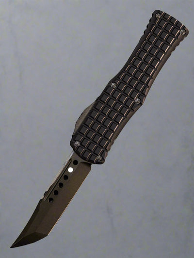 MICROTECH HERA OTF KNIFE- HELLHOUND EDGE- SHADOW EDITION- BLACK FRAG HANDLE- BLACK DLC BLADE 919-1 DLCTFRSH