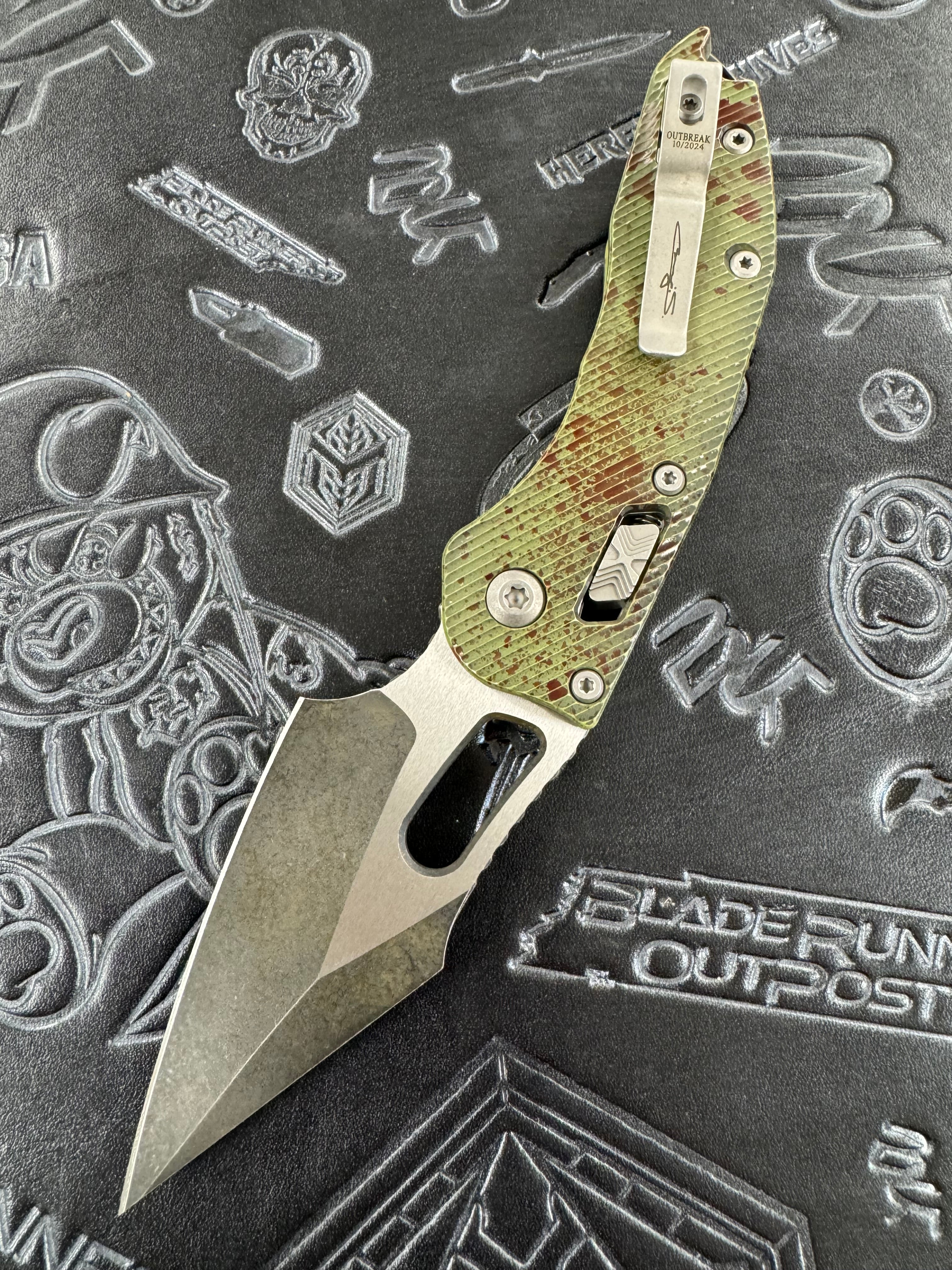 Microtech Knives Manual Stitch RAM LOK Fluted Aluminum Outbreak Signature Series M390MK 169RL-1 FLOBS