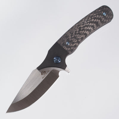Beans Blades Javelin Folder - Black PVD Titanium w/ Twill Carbon Fiber & Blue Hardware - Satin M390