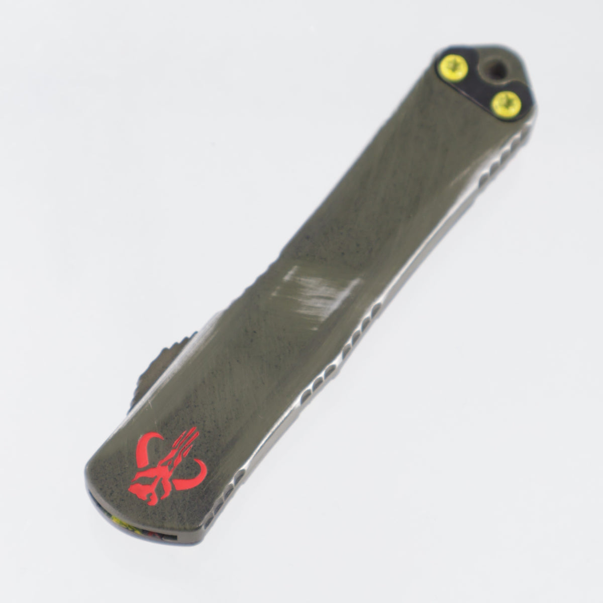 Heretic Manticore S Bowie - Bounty Hunter Cerakote w/ Boba Fett CamoCarbon Backplate - Cerakote Magnacut - H022B-A-BOUNTY *PRE-OWNED*