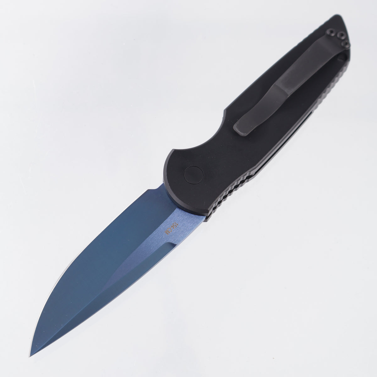 Pro-Tech TR-3 - Black Grooved Aluminum w/ Abalone Button - Sapphire 154CM - TR3 SB *PRE-OWNED*