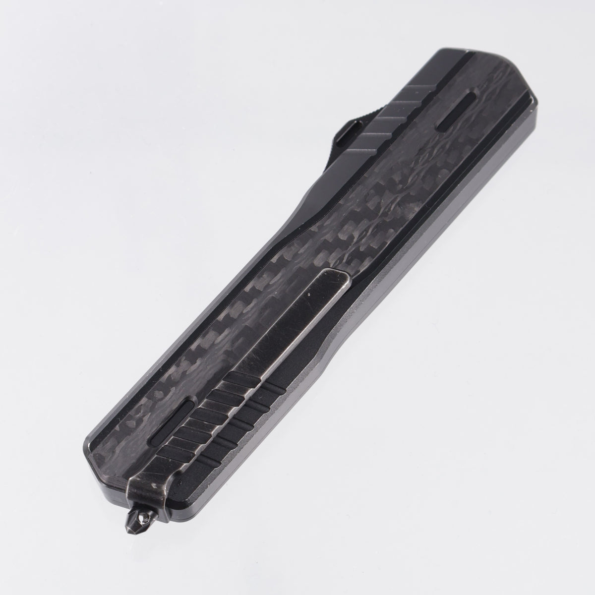 Maxace Medusa OTF Double Edge - Black Aluminum w/ Carbon Fiber Inlays - Satin Magnacut - X06B *PRE-OWNED*