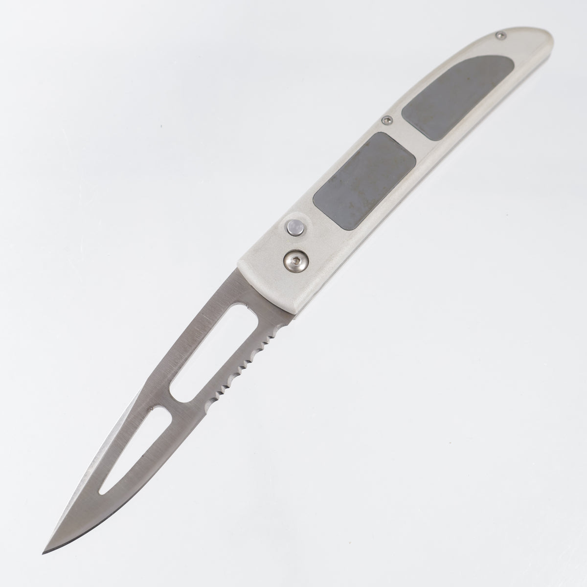 Bali-Song (Benchmade) 3000s Mel Pardue Automatic Concept Piece (One of Three) - Silver Aluminum w/ Rubberized Inserts - Skeletonized Partial Serrate Satin Blade *PRE-OWNED*