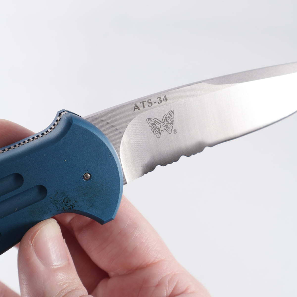 Bali-Song (Benchmade) Al-Mar GPA Automatic (One of One) - Blue Aluminum - Beadblast Partial Serrate ATS-34 Blade *PRE-OWNED*