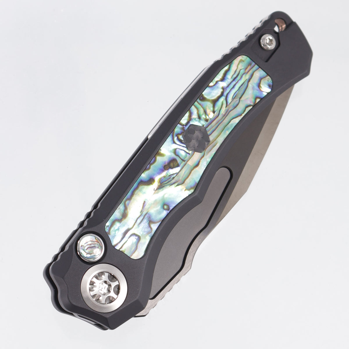 Heretic Wraith V4 Auto Tanto Custom - Aluminum Chassis w/ Abalone Inlays - DLC Cracked Ice Compound Grind M390 - SN: 011 *PRE-OWNED*