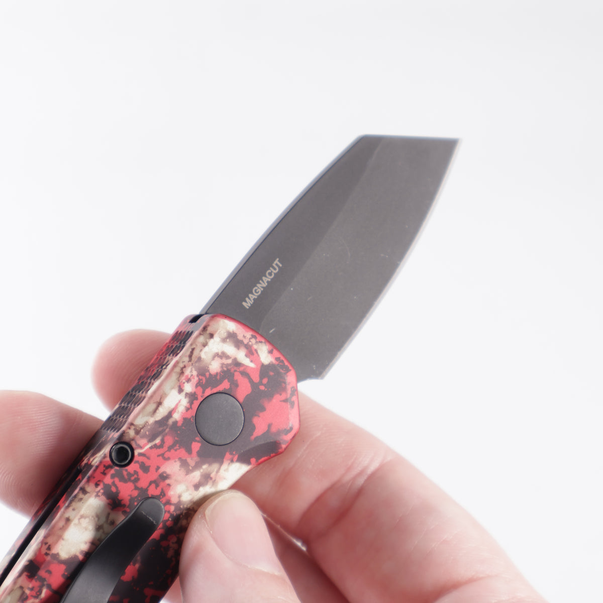 Pro-Tech Runt 5 Reverse Tanto - Crimson Tiger Camo w/ Black Lip Pearl Button - DLC Magnacut - R5403-CTC *PRE-OWNED* *NO BOX*