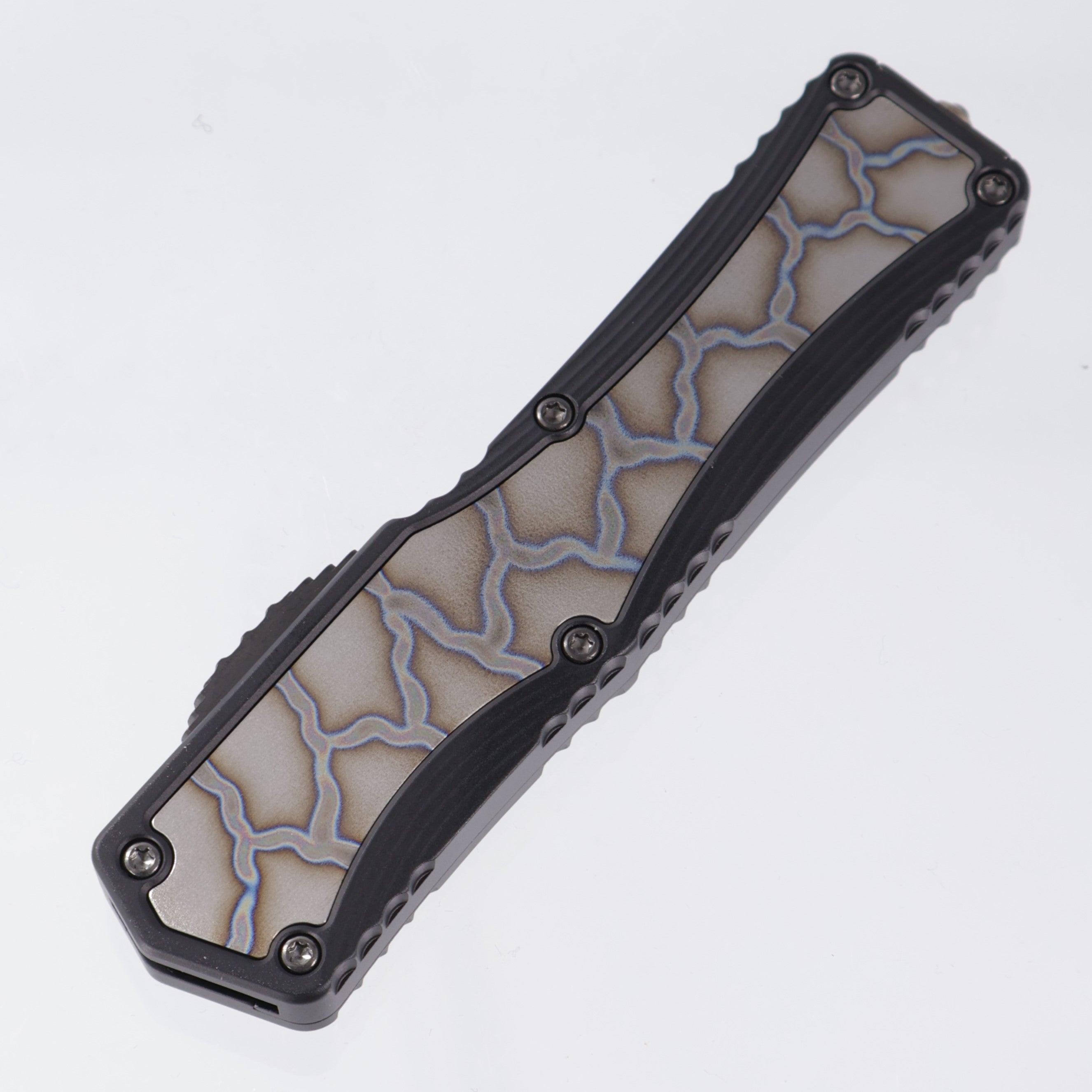 Heretic Colossus Double Edge Custom - High Sheen DLC Elmax - Aluminum Chassis w/ Flamed Titanium inlays - DLC Button, Clip & Hardware - S/N: 016 *PRE-OWNED*