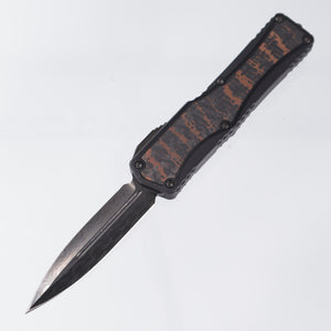 Heretic Colossus Double Edge Custom - DLC Vegas Forge Razorwire Damascus - Aluminum Chassis w/ Fat Carbon Snakeskin inlays - Inlaid DLC Button, DLC Clip & Hardware - S/N: 007 *PRE-OWNED*