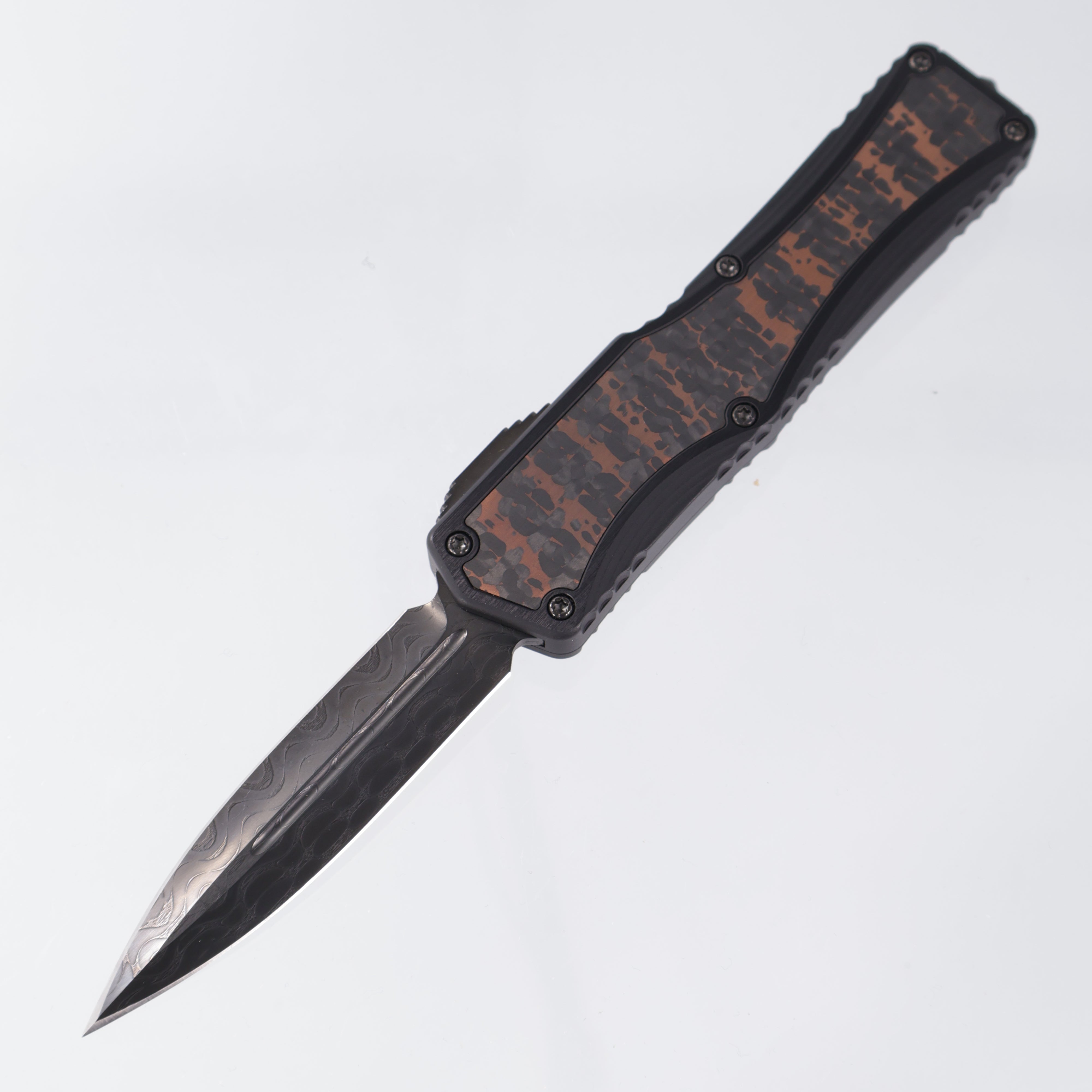 Heretic Colossus Double Edge Custom - DLC Vegas Forge Razorwire Damascus - Aluminum Chassis w/ Fat Carbon Snakeskin inlays - Inlaid DLC Button, DLC Clip & Hardware - S/N: 007 *PRE-OWNED*