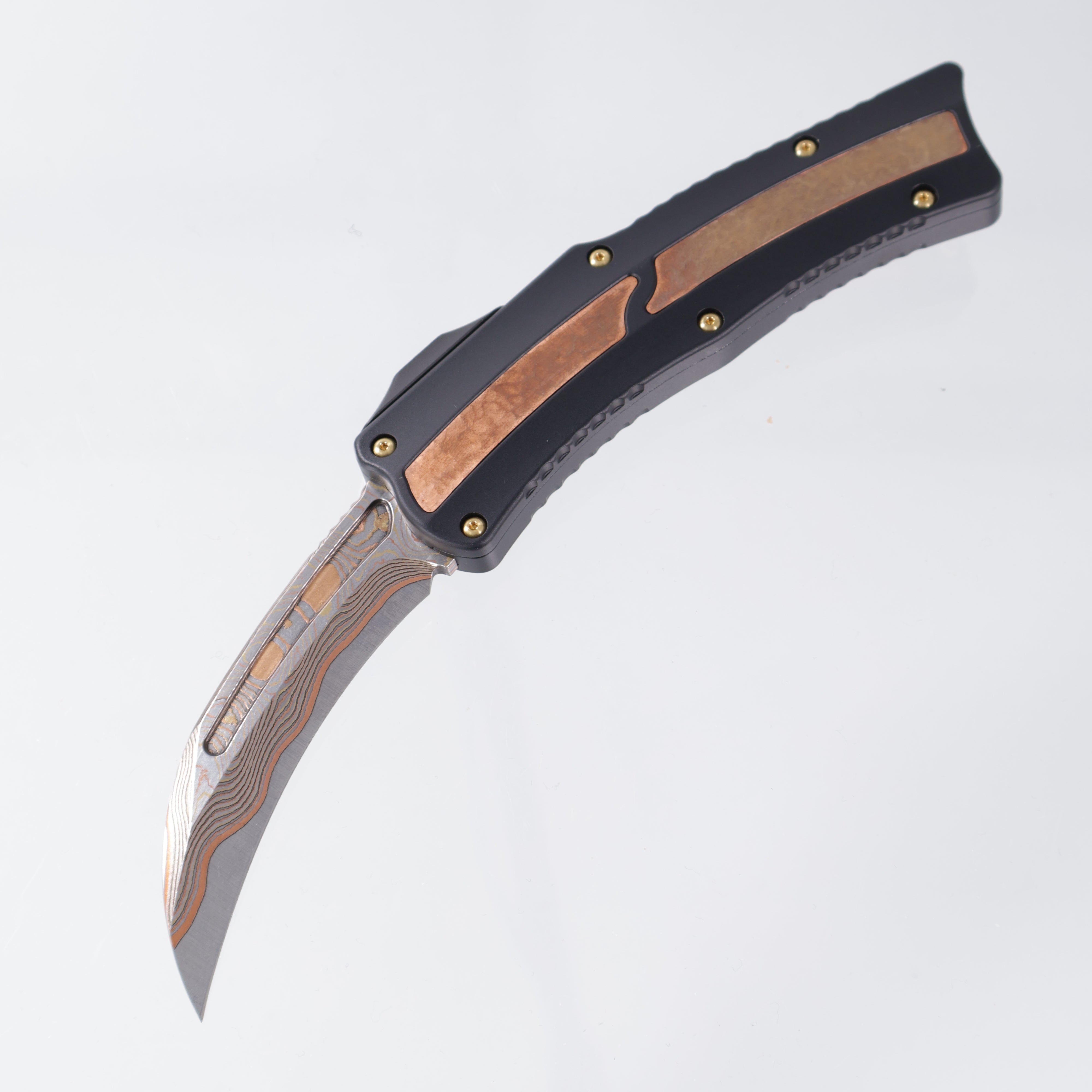 Heretic Roc Custom - Polished Baker Forge Damascus - Aluminum Chassis w/ Hand Peened Copper inlays & Brass hardware - Inlaid Button - S/N: 003 *PRE-OWNED*