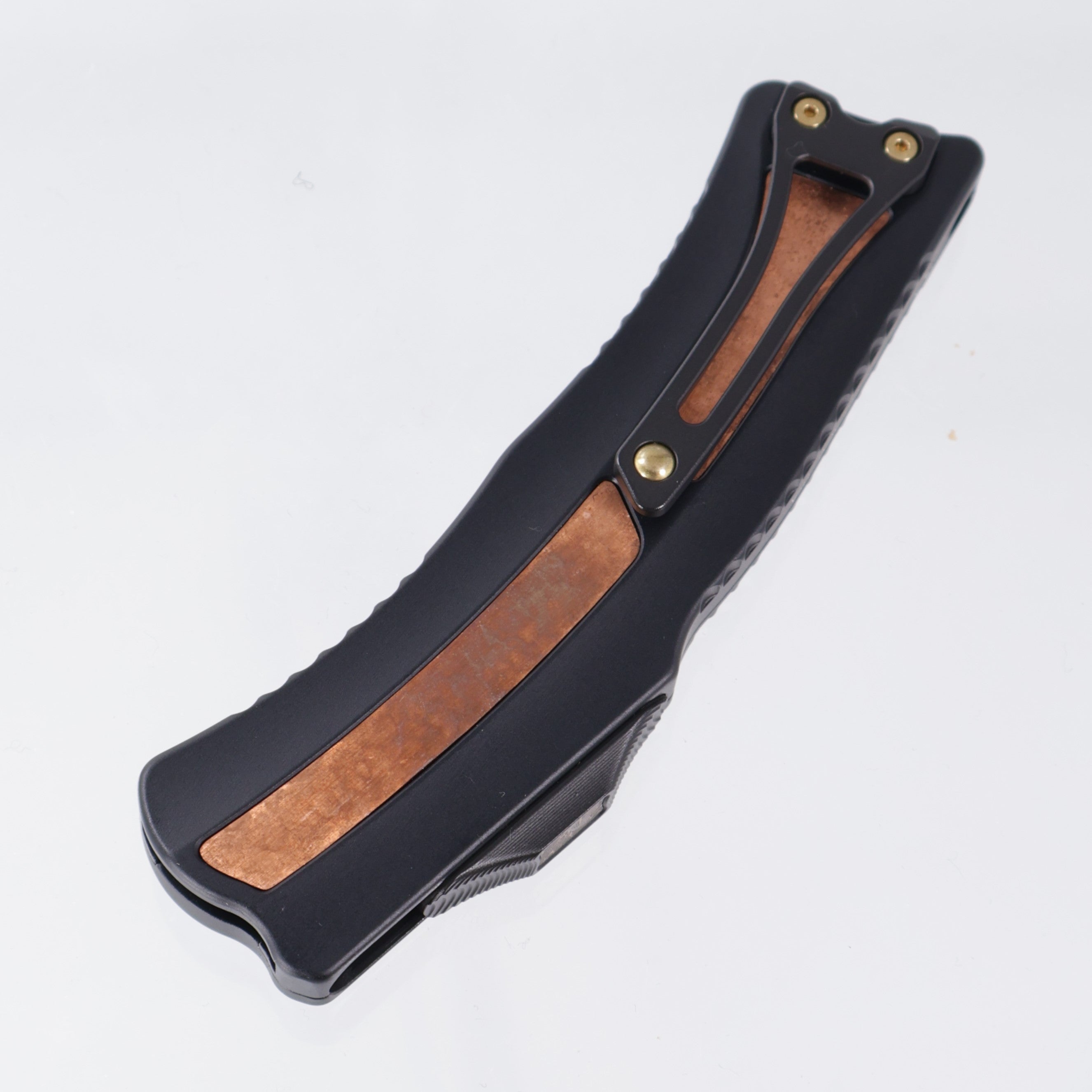 Heretic Roc Custom - Polished Baker Forge Damascus - Aluminum Chassis w/ Hand Peened Copper inlays & Brass hardware - Inlaid Button - S/N: 003 *PRE-OWNED*