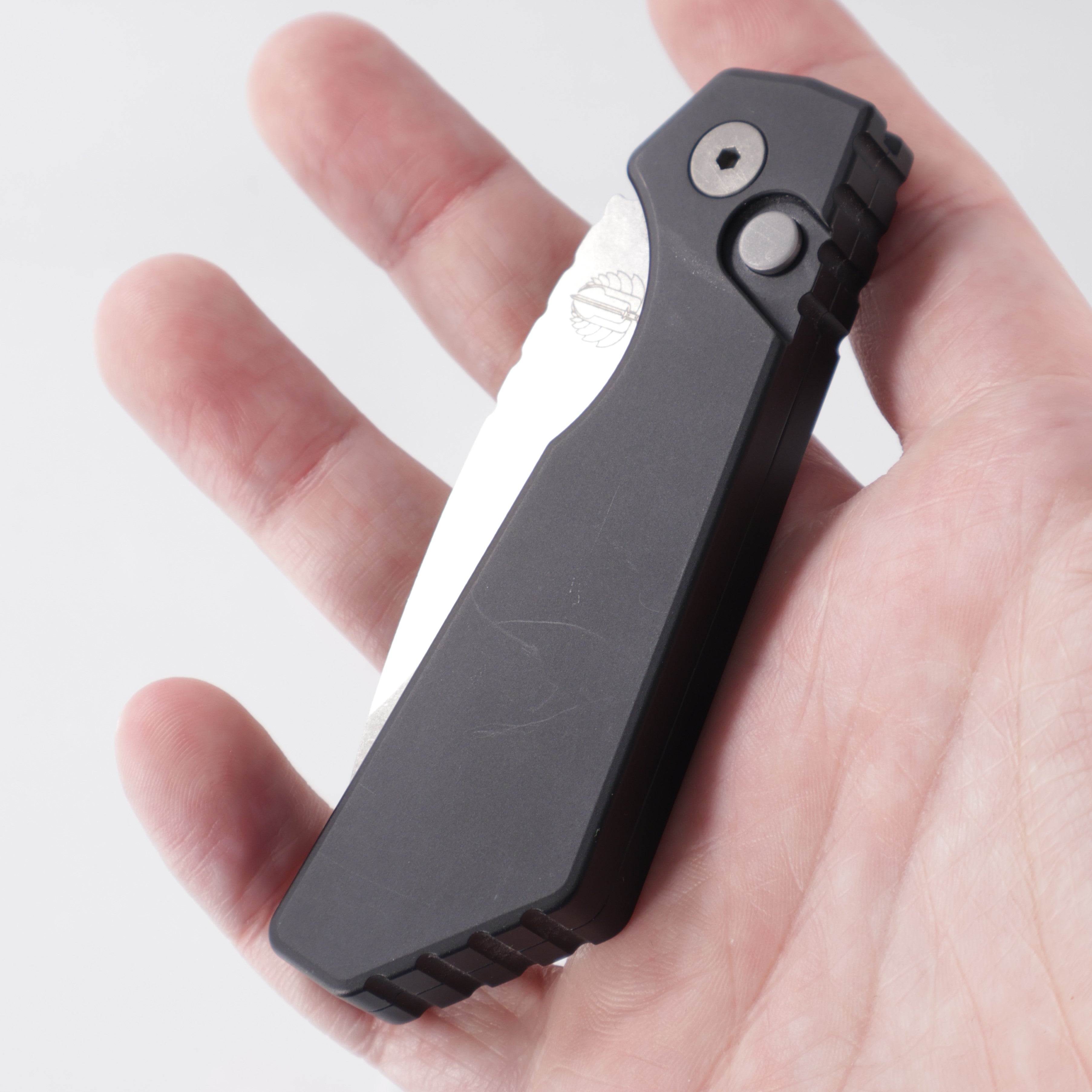 Pro-Tech Strider PT+ - Black Aluminum - Stonewash Magnacut - PT201 *PRE-OWNED*